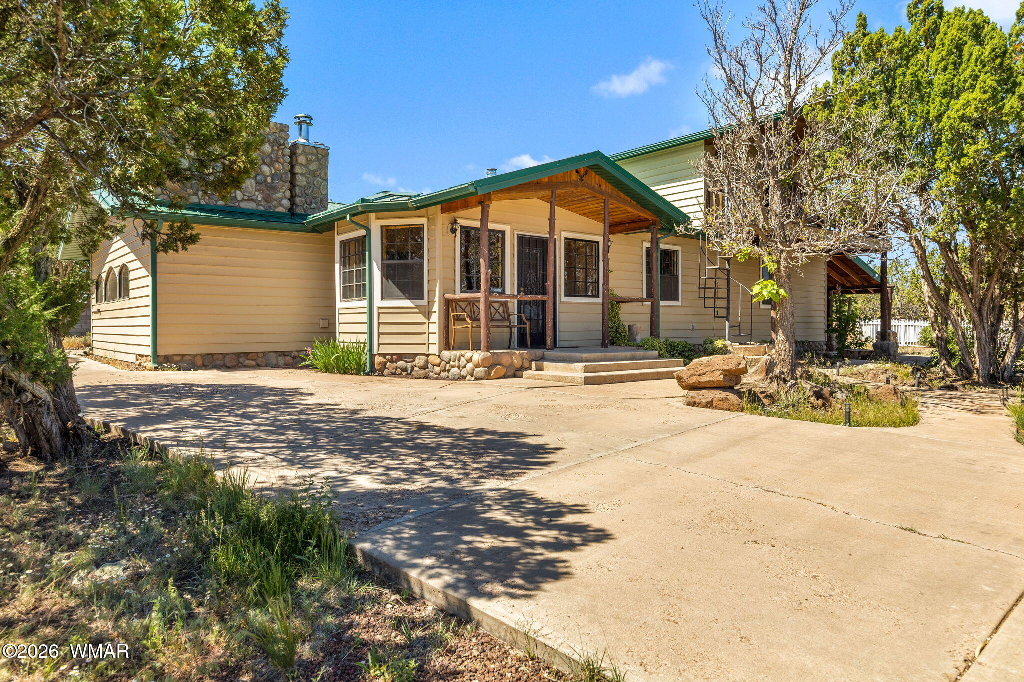 8455 Ridge Drive, Show Low, AZ 85901