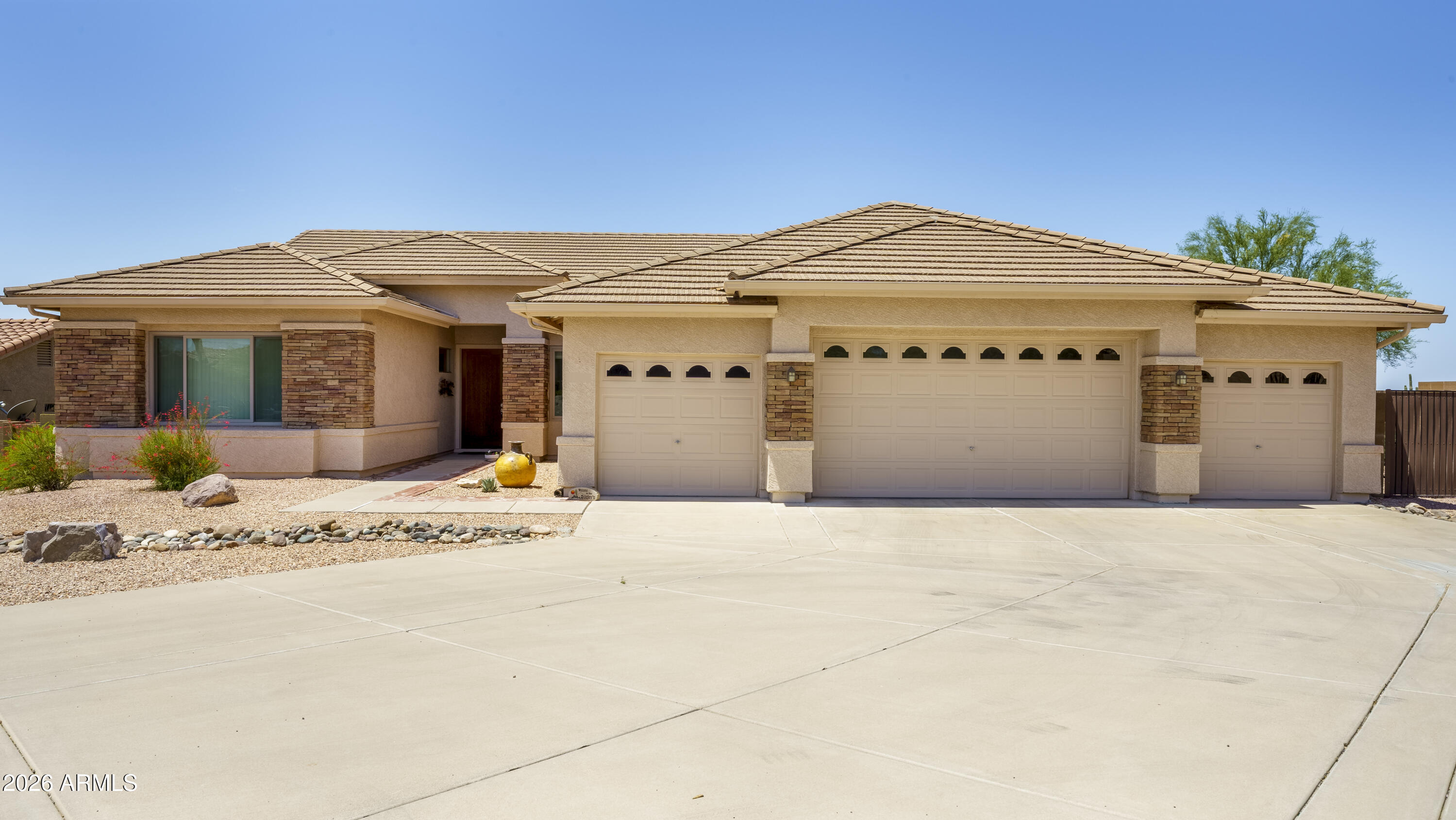6382 S MESA VISTA Circle S, Gold Canyon, AZ 85118 — Photo 1 of 26