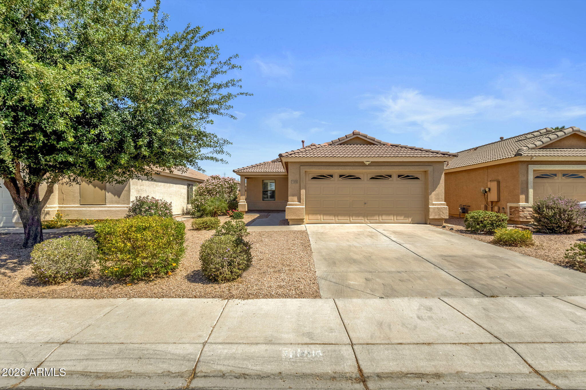 11414 W PINEHOLLOW Drive, Surprise, AZ 85378 — Photo 1 of 27