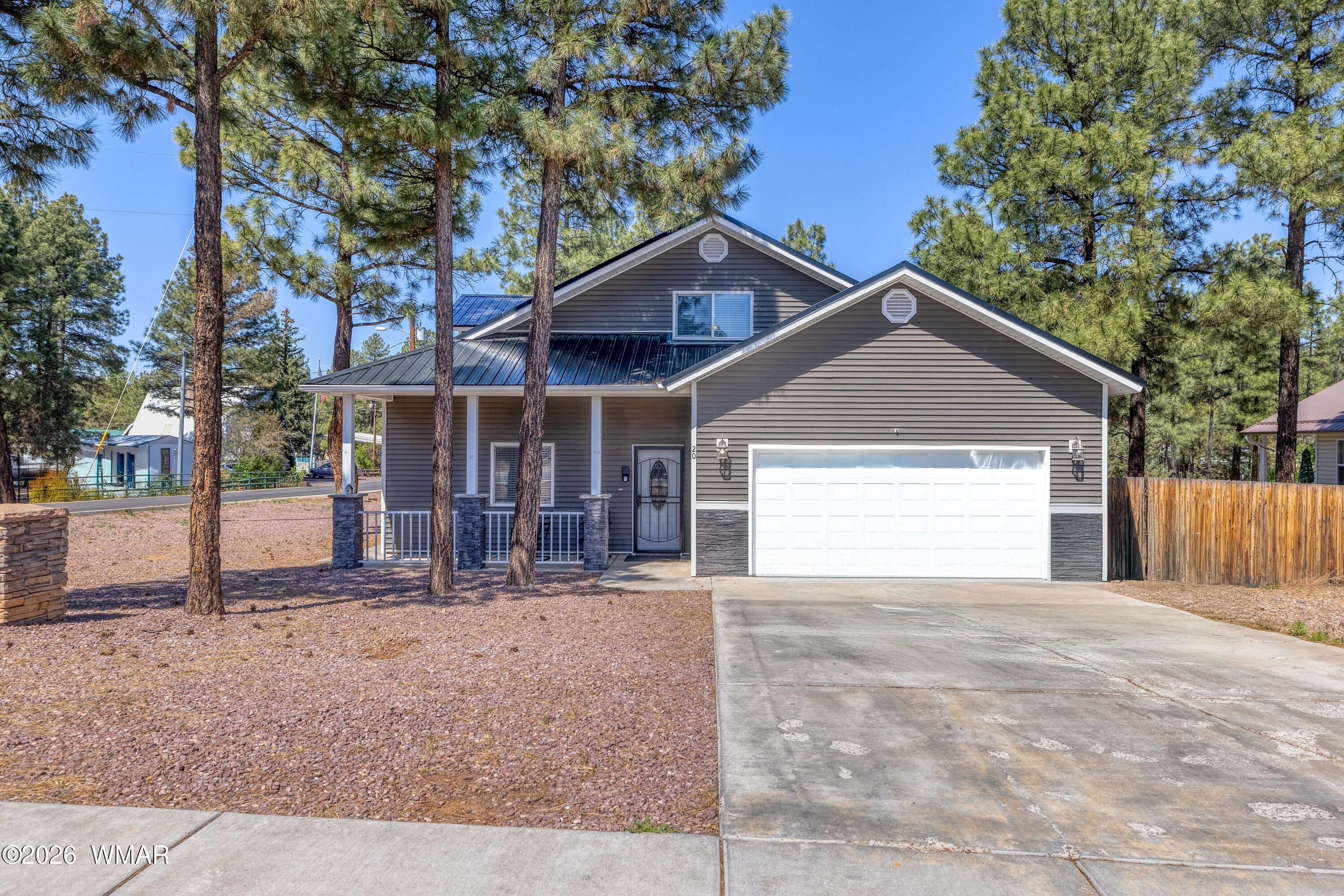 20 N Fox, Show Low, AZ 85901 — Photo 1 of 25