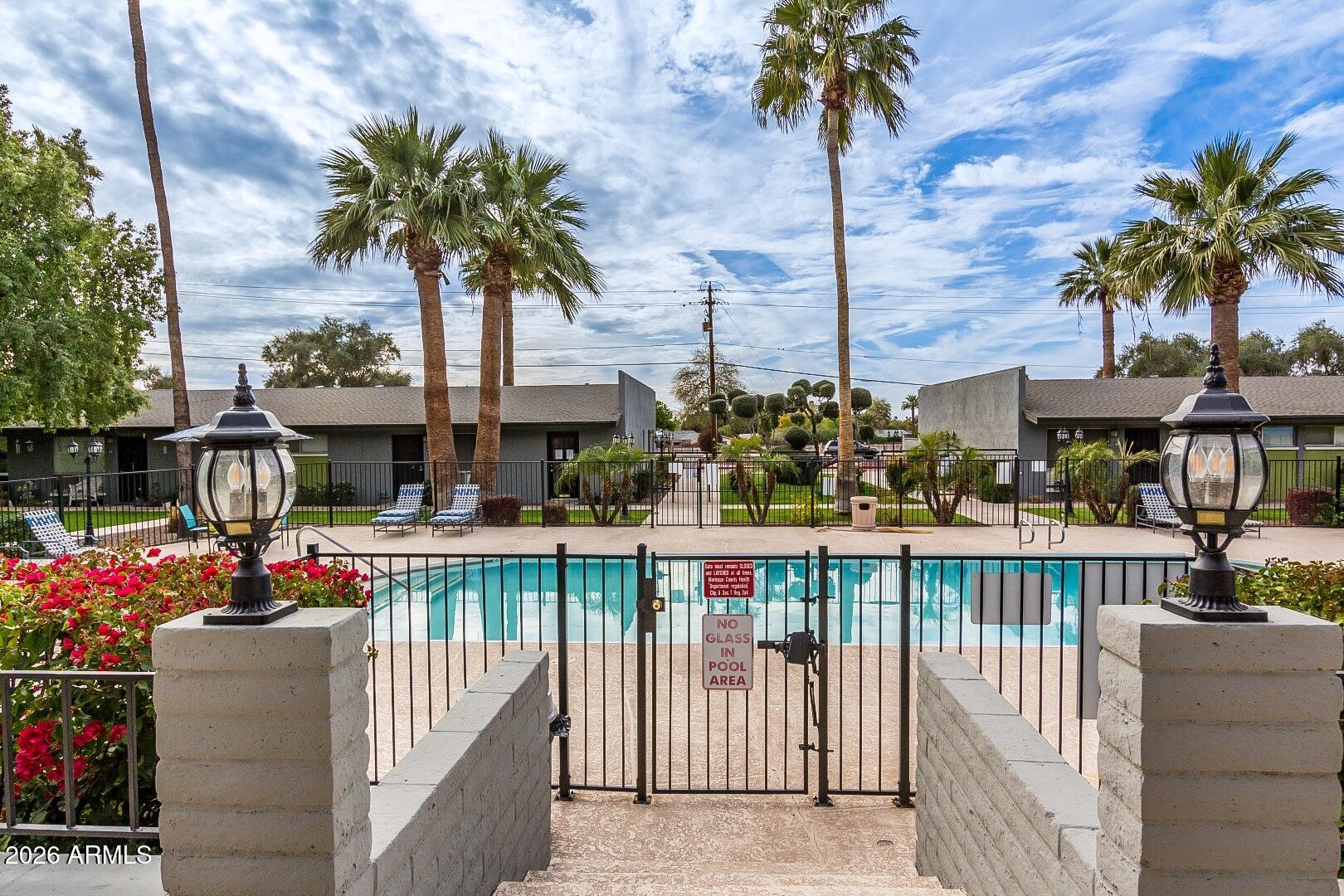 7141 N 16TH Street 10, Phoenix, AZ 85020 — Photo 1 of 28
