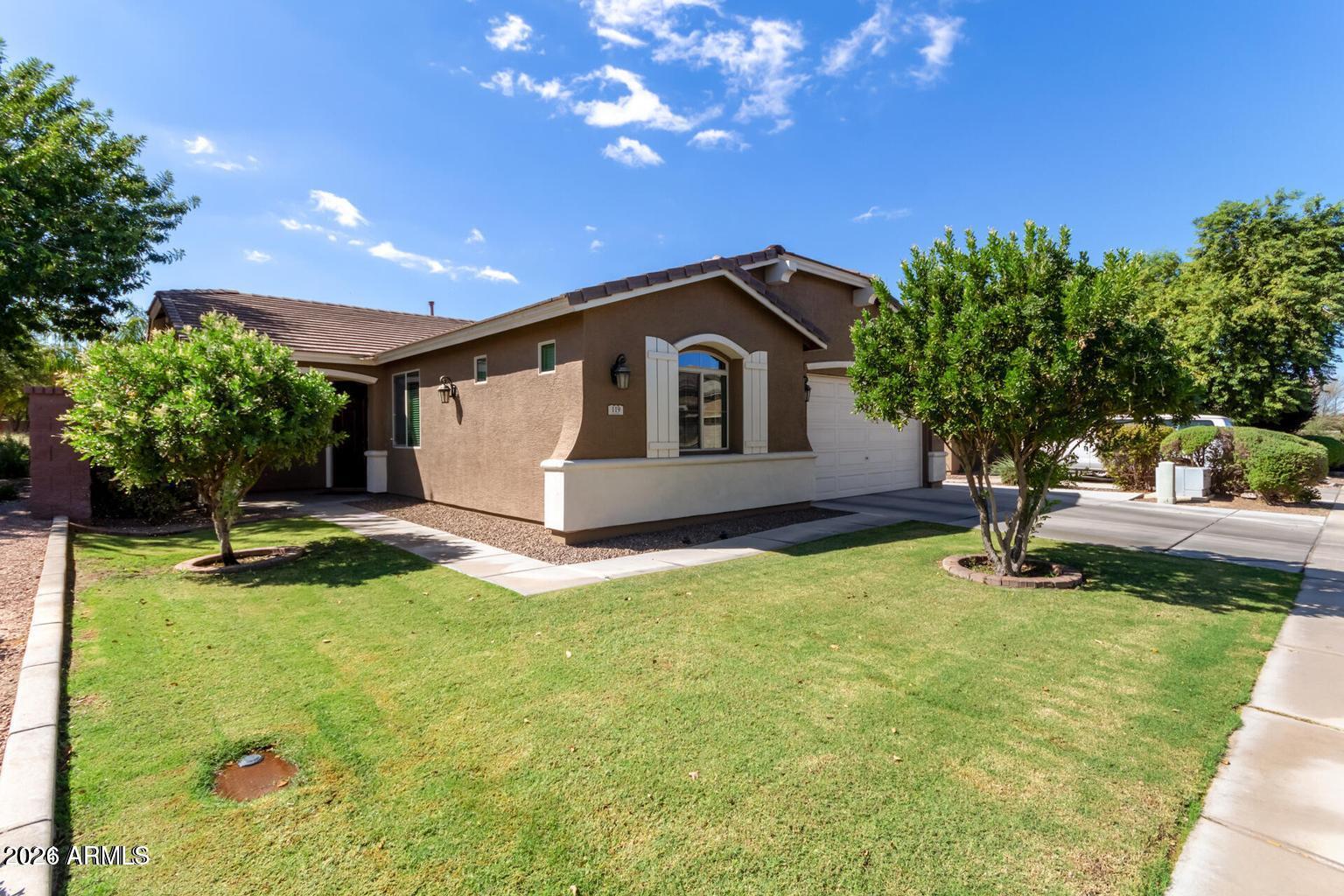 119 W LEATHERWOOD Avenue, San Tan Valley, AZ 85140 — Photo 1 of 40