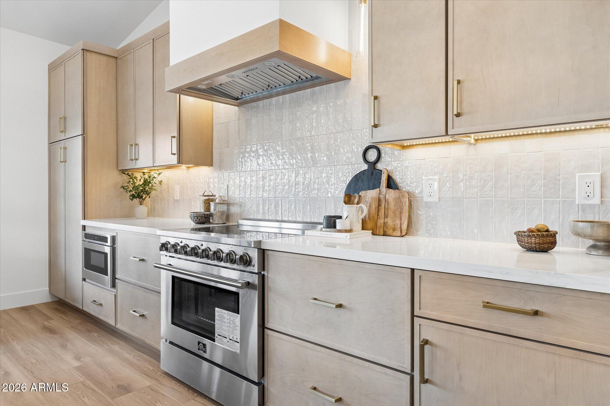 Thumbnail 12