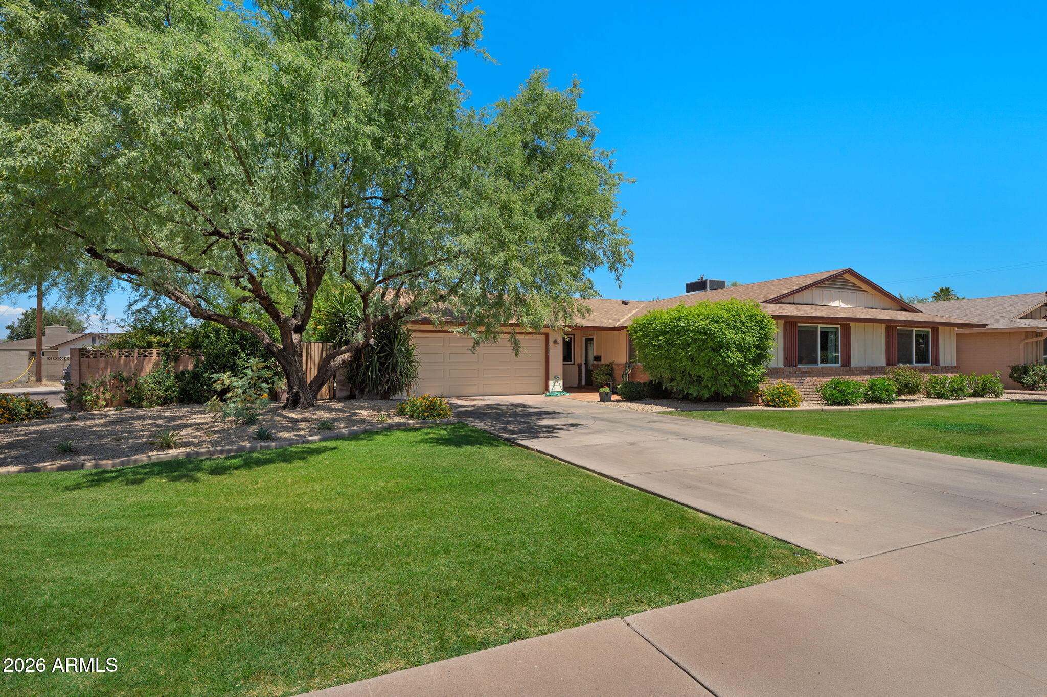 3344 E BERYL Lane, Phoenix, AZ 85028 — Photo 1 of 18
