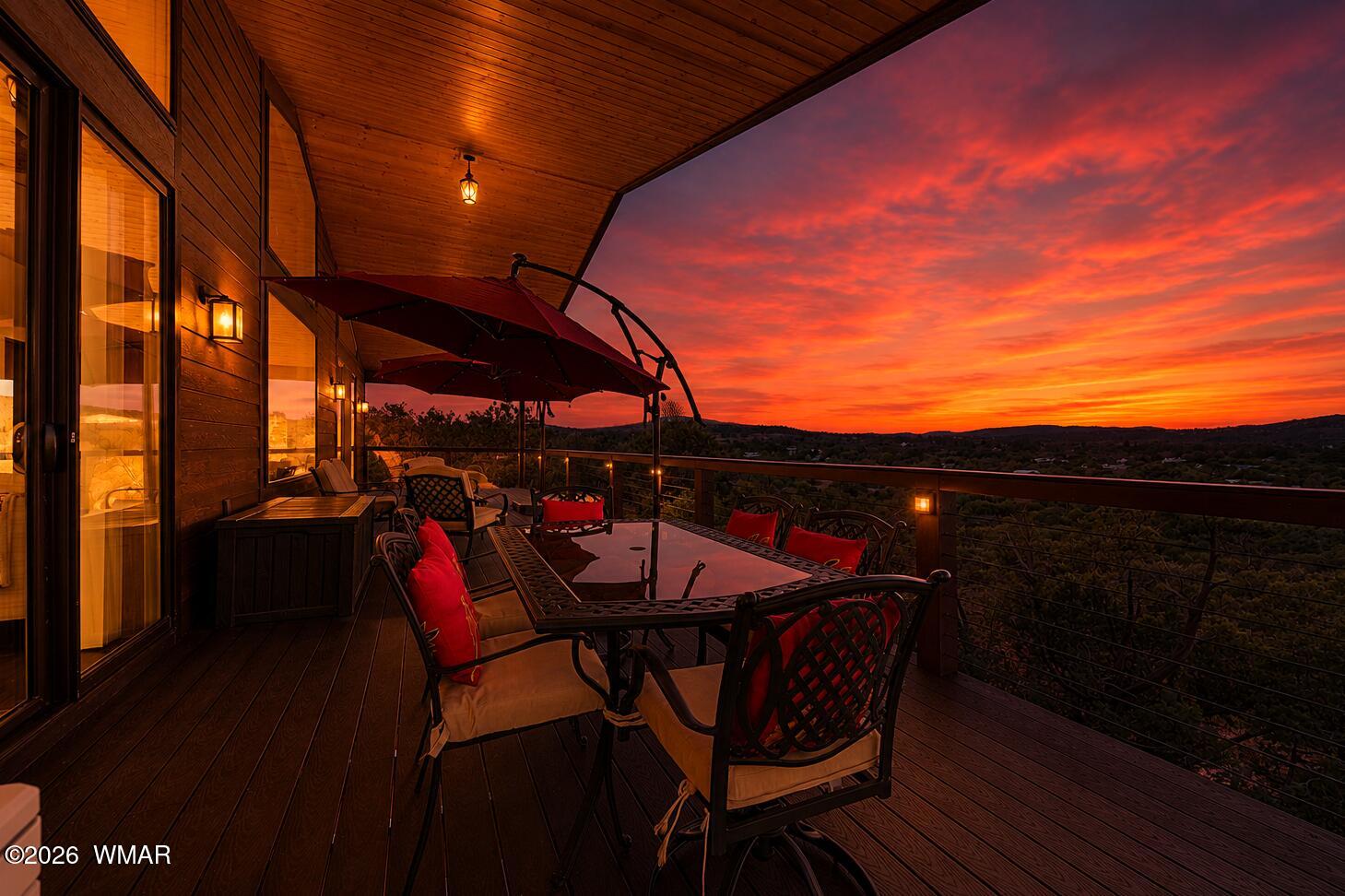 956 Dreamy Draw Circle, Show Low, AZ 85901 — Photo 1 of 58