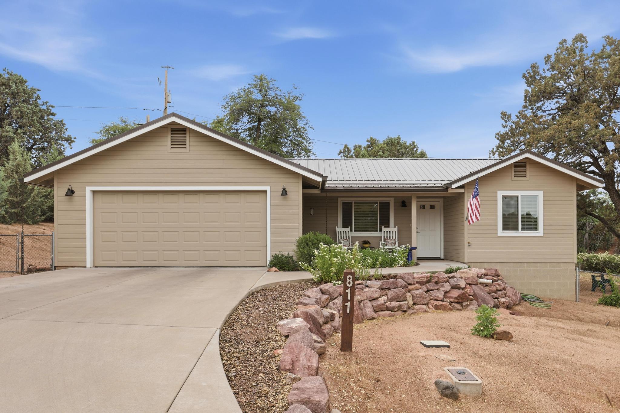 811 W Cherry Street, Payson, AZ 85541 — Photo 1 of 44