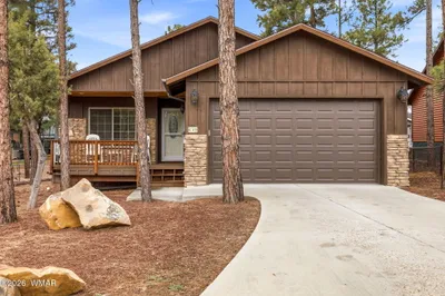 640 S Mountain Pines Avenue, Show Low, AZ 85901