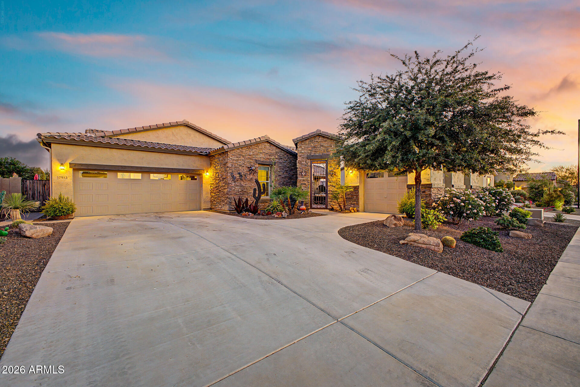 17913 W REDWOOD Lane, Goodyear, AZ 85338 — Photo 1 of 50