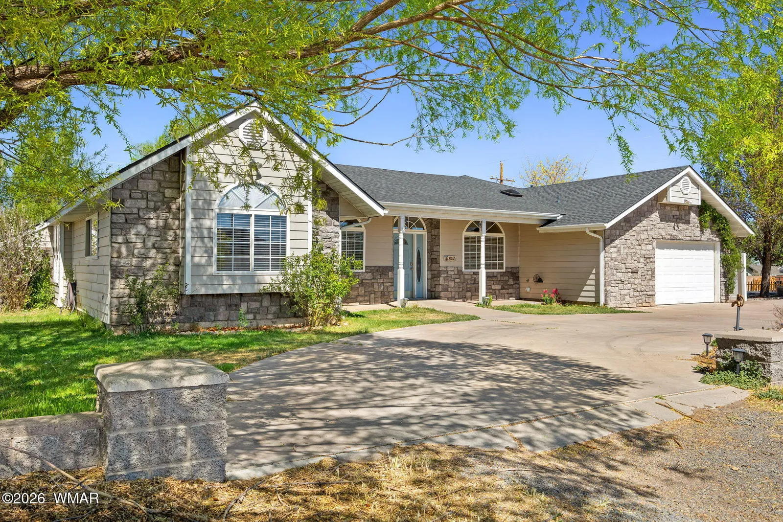 384 N Garth Drive, Eagar, AZ 85925 — Photo 1 of 46