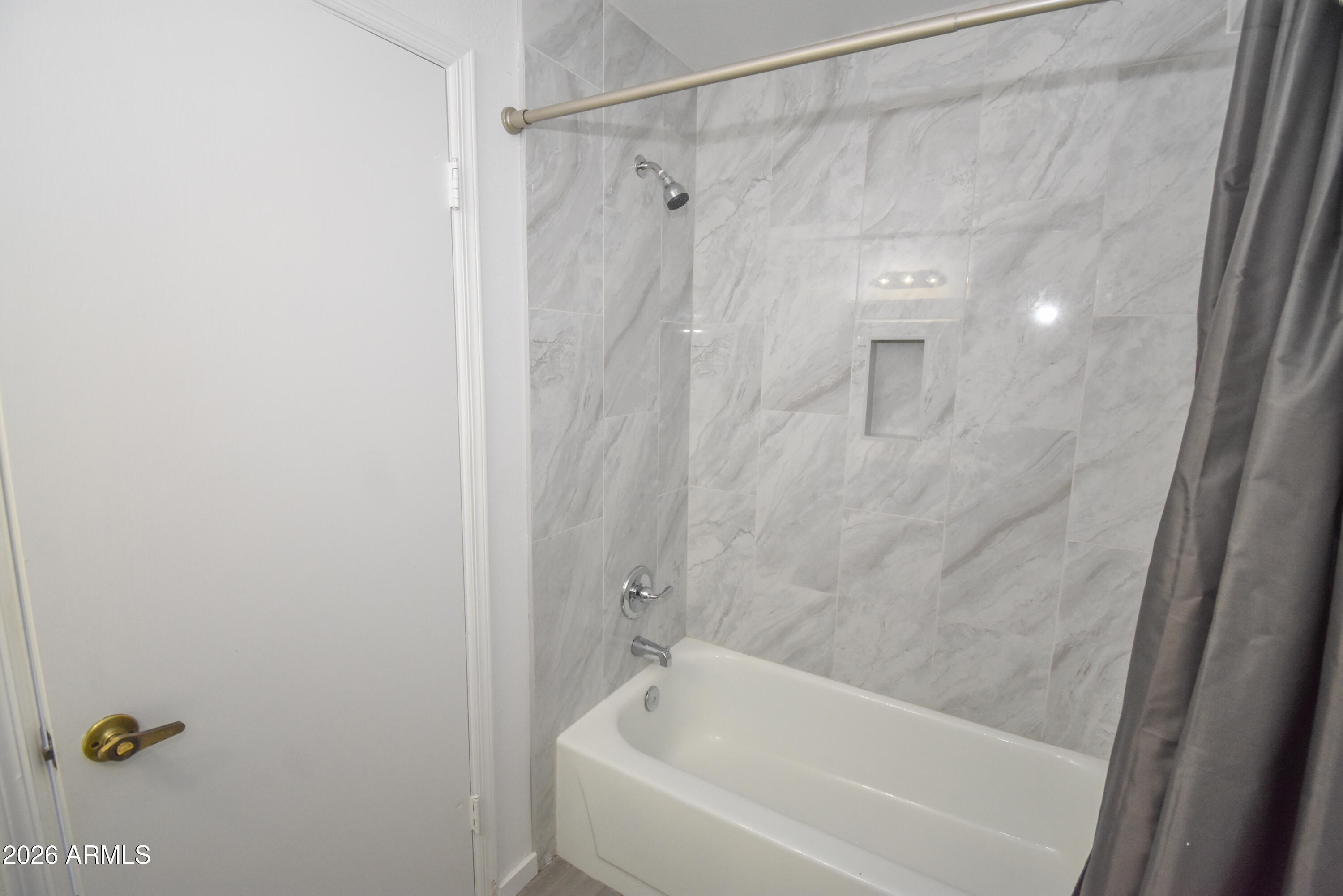 6610 W KINGSTON Lane, Glendale, AZ 85306 — Photo 1 of 16