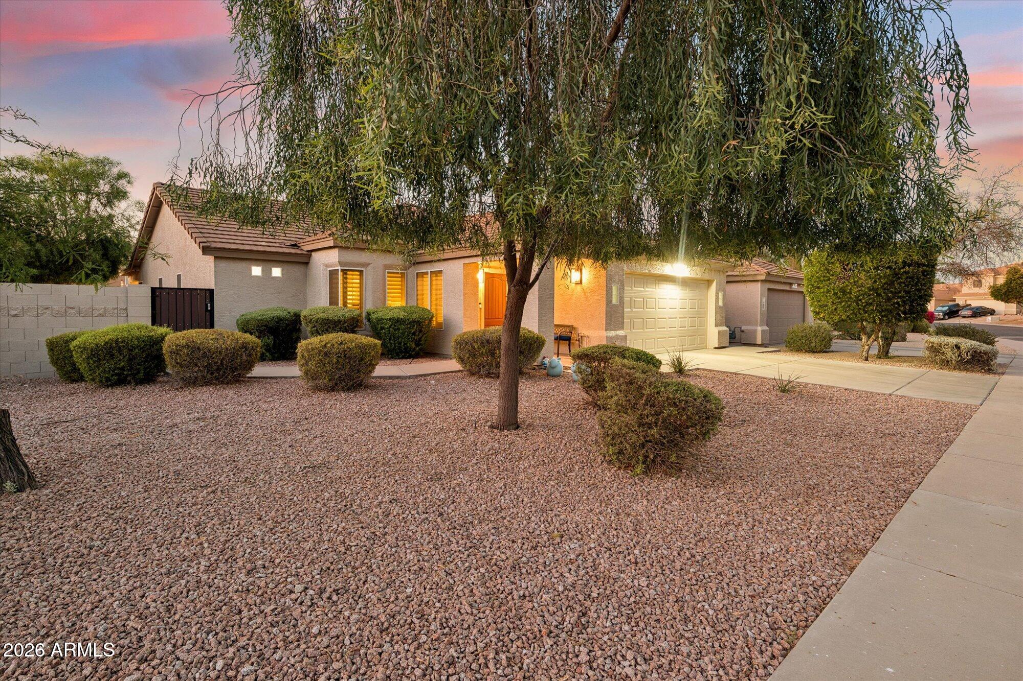 3428 E FRANCISCO Drive, Phoenix, AZ 85042 — Photo 1 of 26