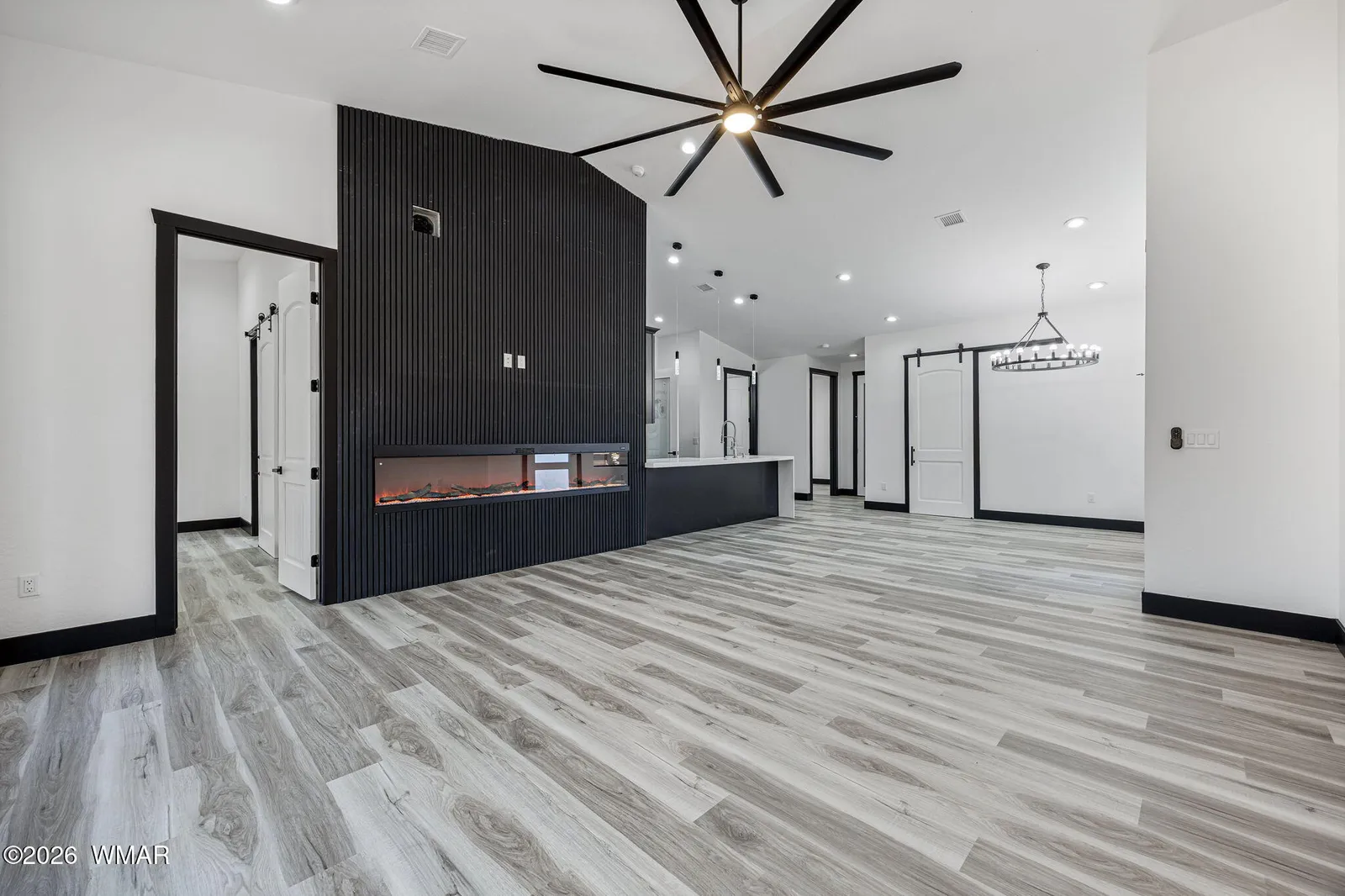 2755 W Villa Loop, Show Low, AZ 85901 — Photo 1 of 31