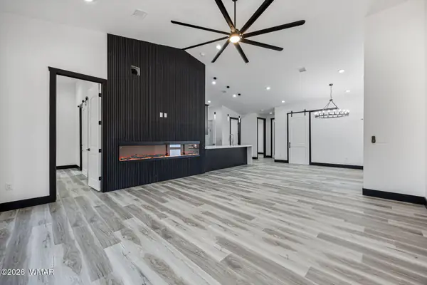2755 W Villa Loop, Show Low, AZ 85901