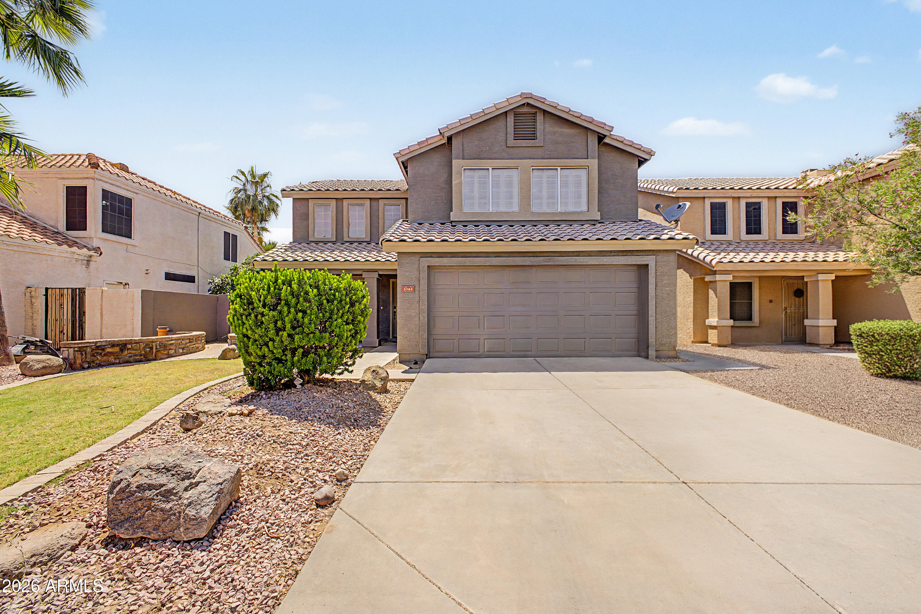 1044 N SAGUARO Street, Chandler, AZ 85224 — Photo 1 of 31