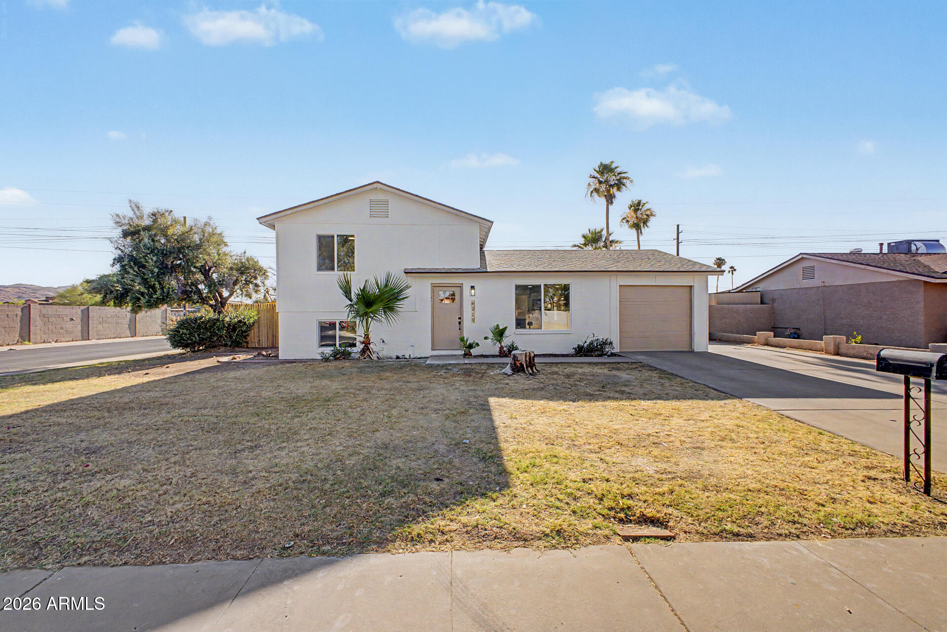 6220 S 46TH Place, Phoenix, AZ 85042 — Photo 1 of 37