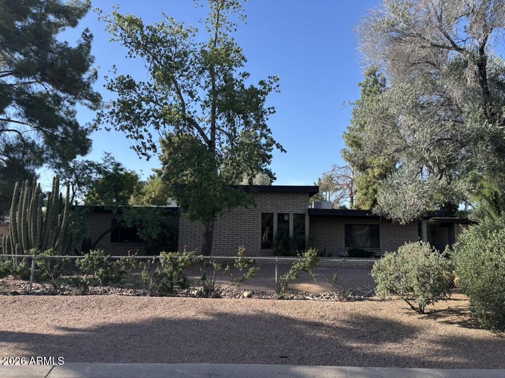 2950 E TURNEY Avenue, Phoenix, AZ 85016 — Photo 1 of 1