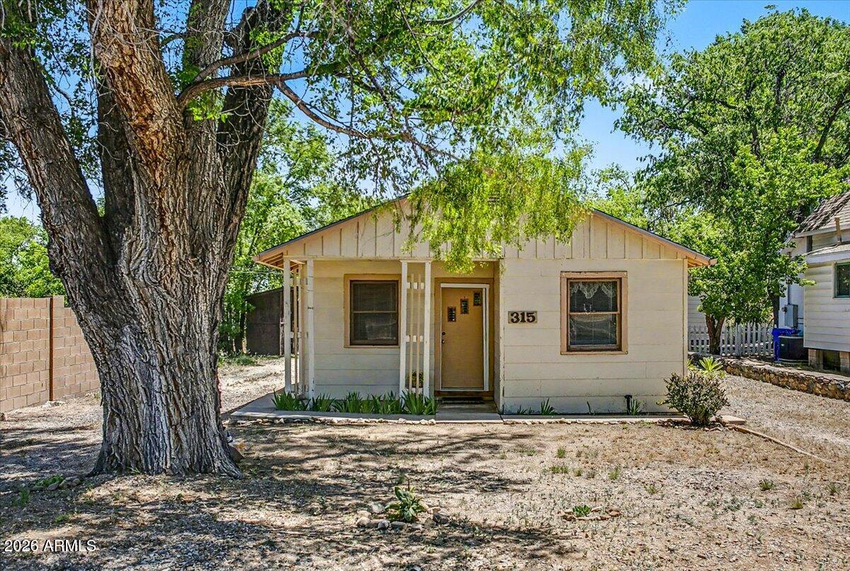 315 GARDEN Street, Prescott, AZ 86305 — Photo 1 of 30