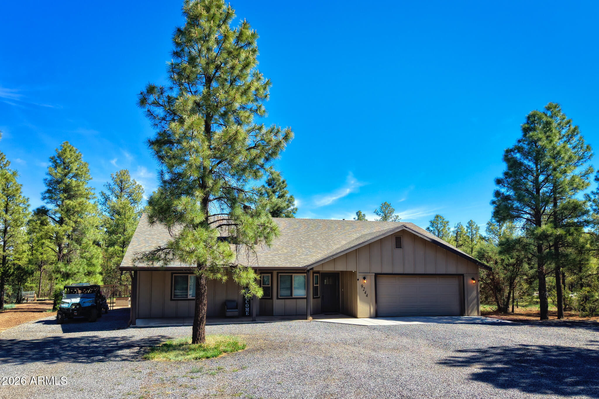 9244 MISTY MOUNTAIN Lane, Lakeside, AZ 85929 — Photo 1 of 44