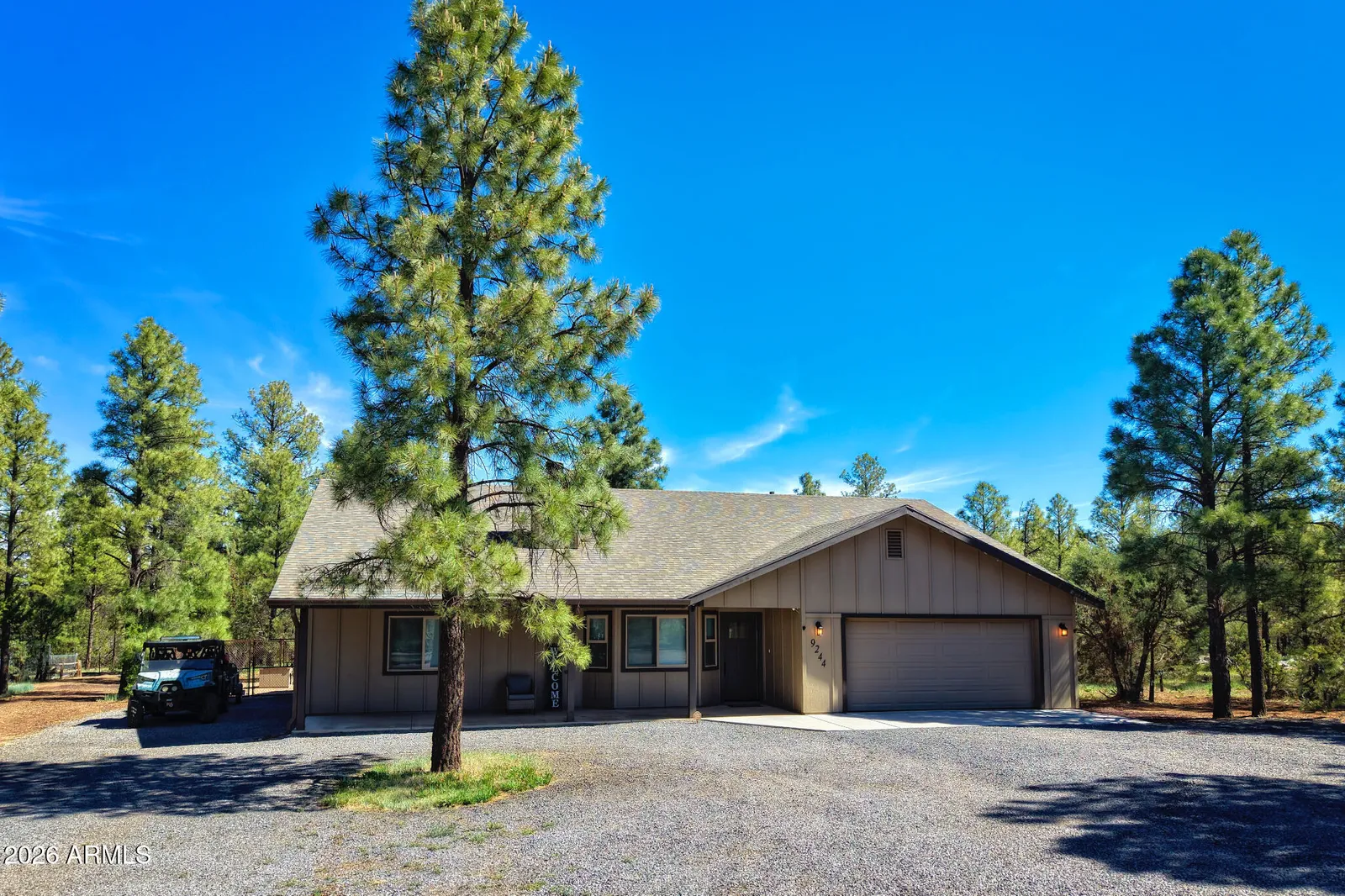 9244 MISTY MOUNTAIN Lane, Lakeside, AZ 85929 — Photo 1 of 44