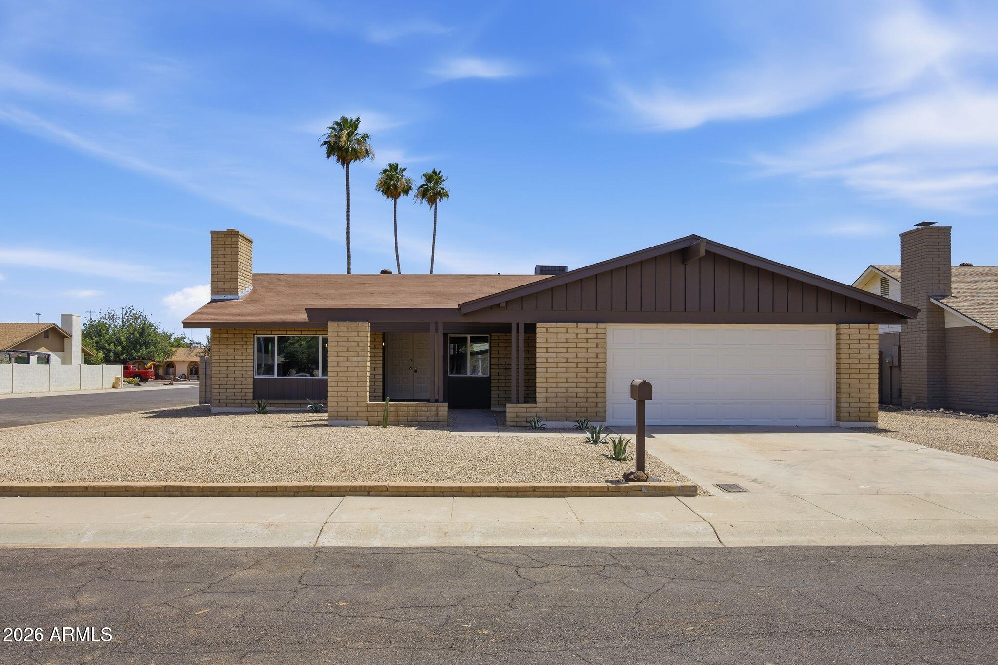 4605 W ECHO Lane, Glendale, AZ 85302 — Photo 1 of 25