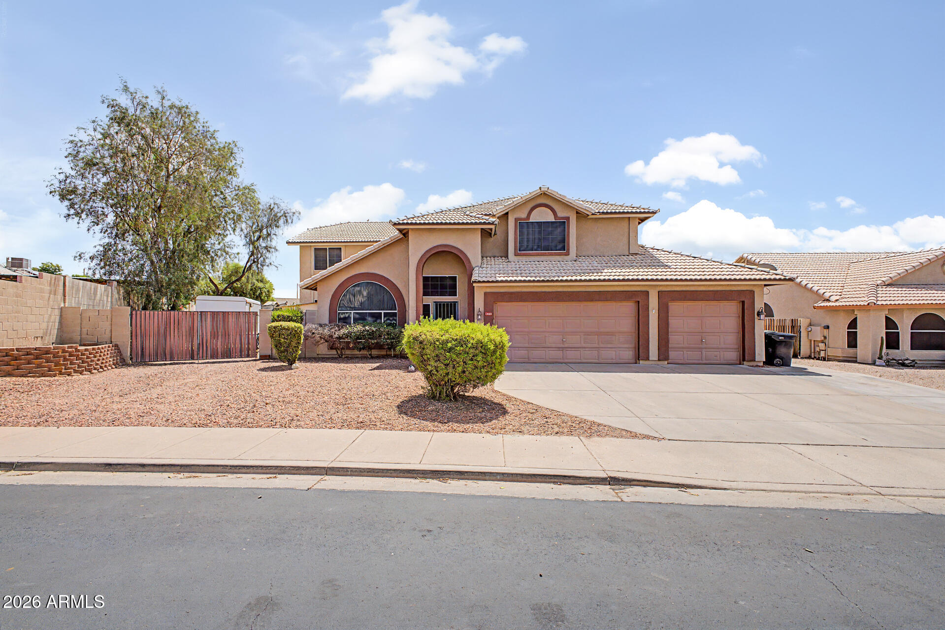 1465 N AVOCA, Mesa, AZ 85207 — Photo 1 of 48