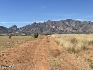 TBD Windsong 13, Pearce, AZ 85625 — Photo 1 of 15