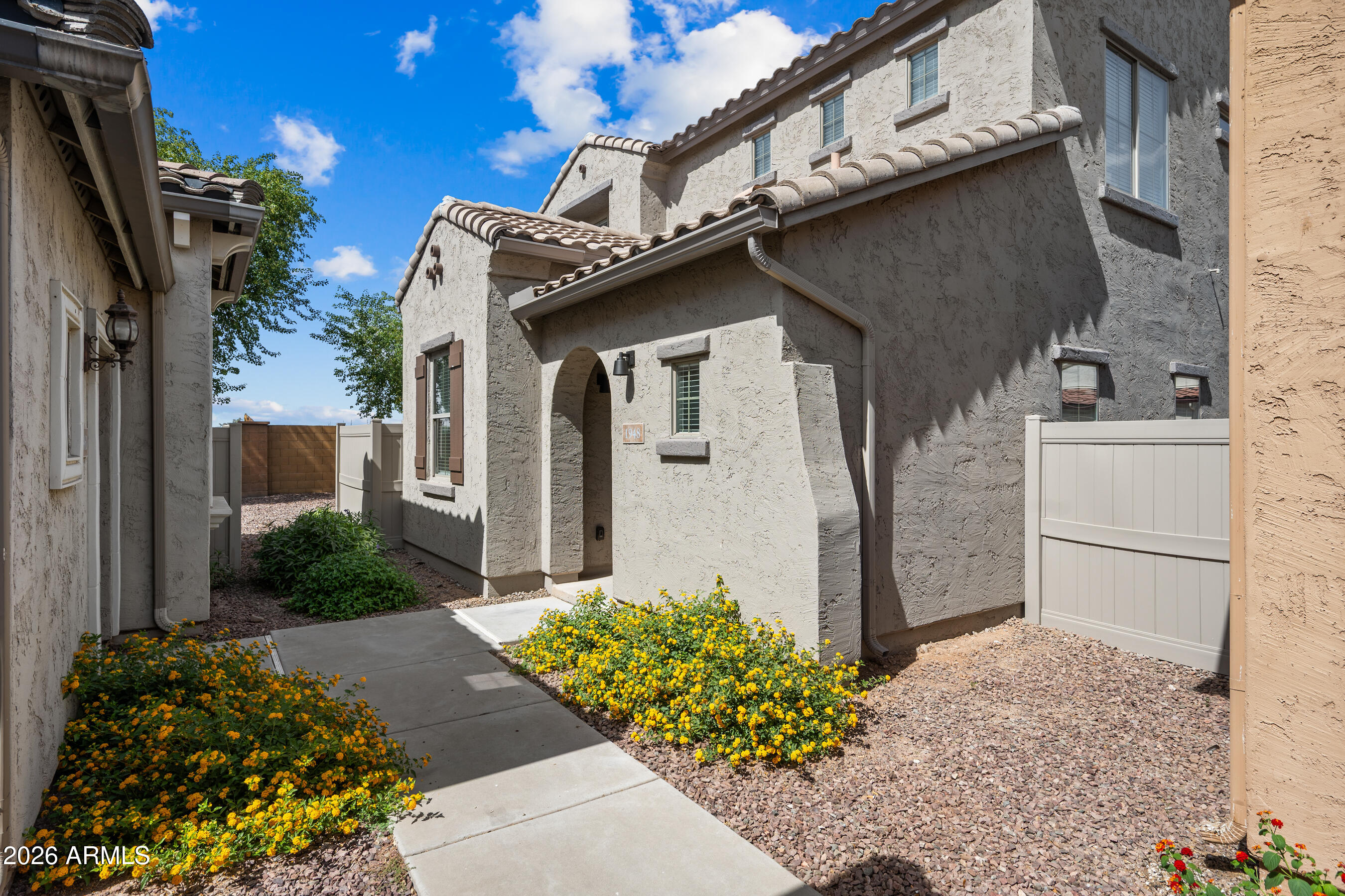 1948 W DAVIS Road, Phoenix, AZ 85023 — Photo 1 of 51