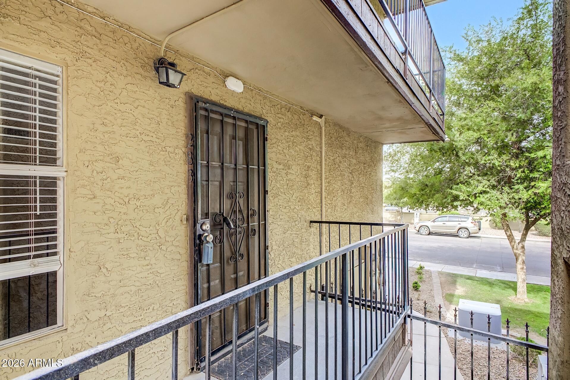 461 W HOLMES Avenue 283, Mesa, AZ 85210 — Photo 1 of 29