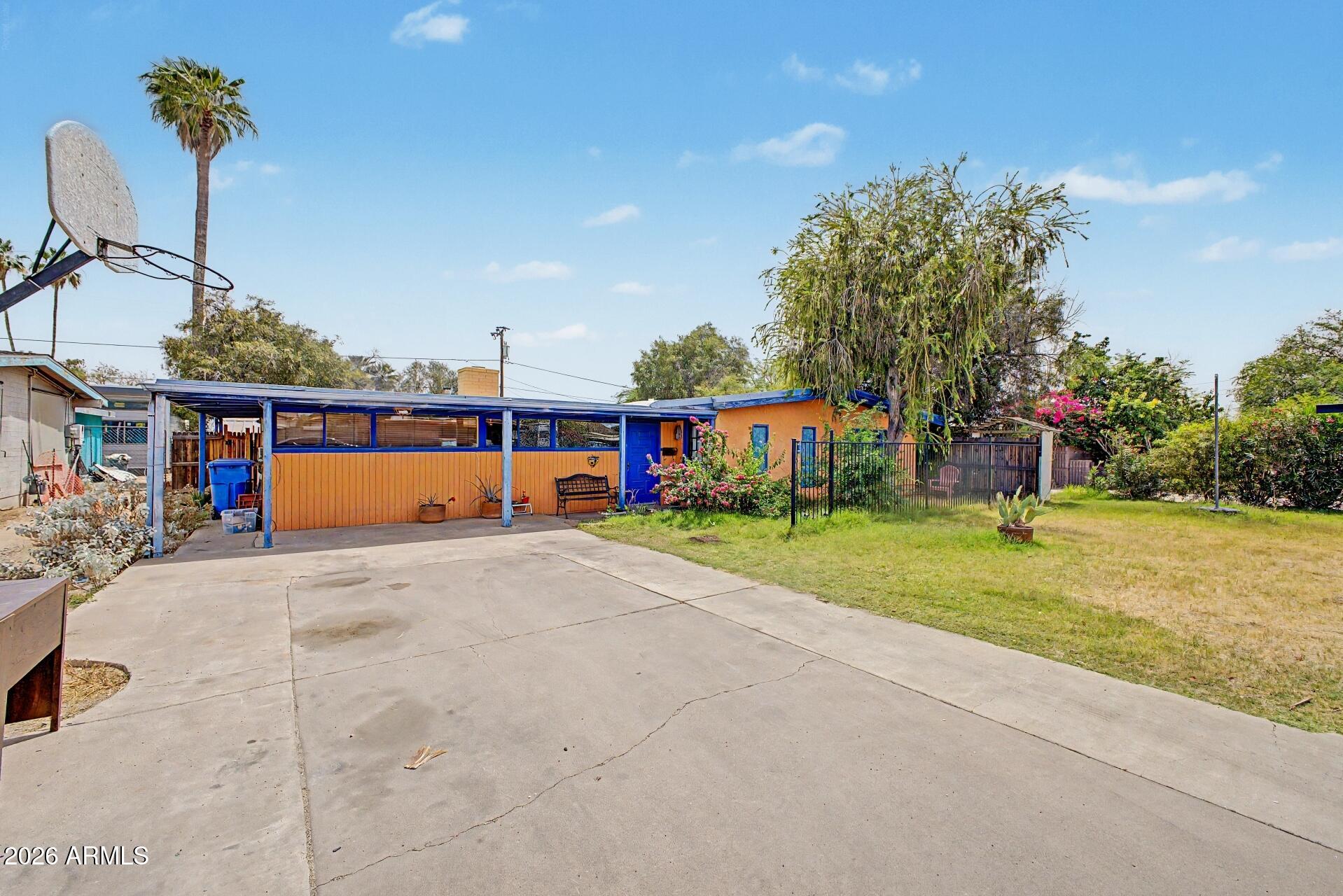 1019 E NORTHVIEW Avenue, Phoenix, AZ 85020 — Photo 1 of 35
