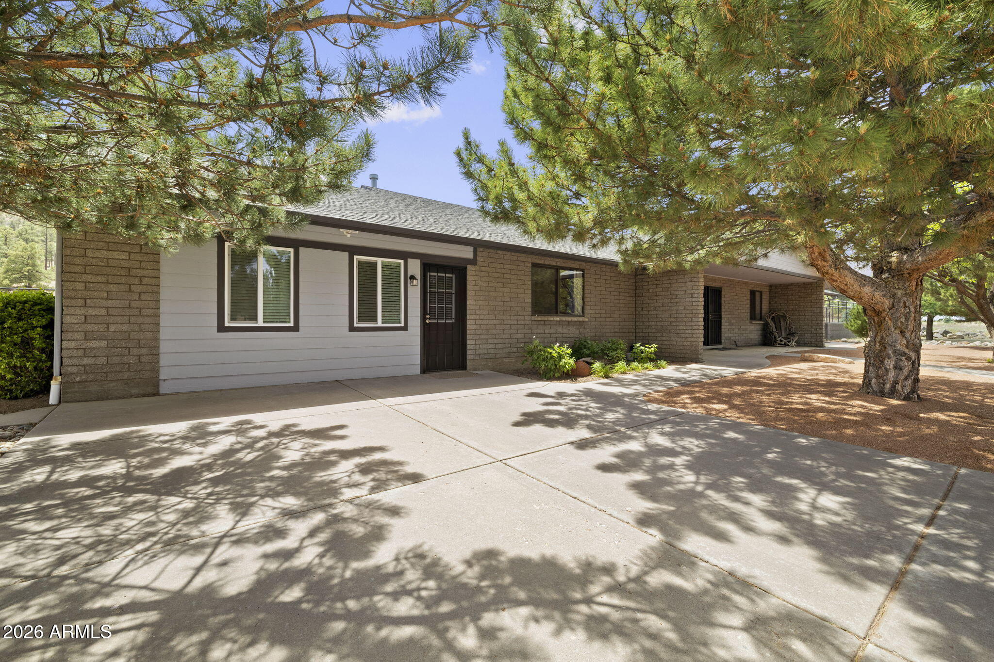 7050 VISTA DE ORO, Flagstaff, AZ 86004 — Photo 1 of 81