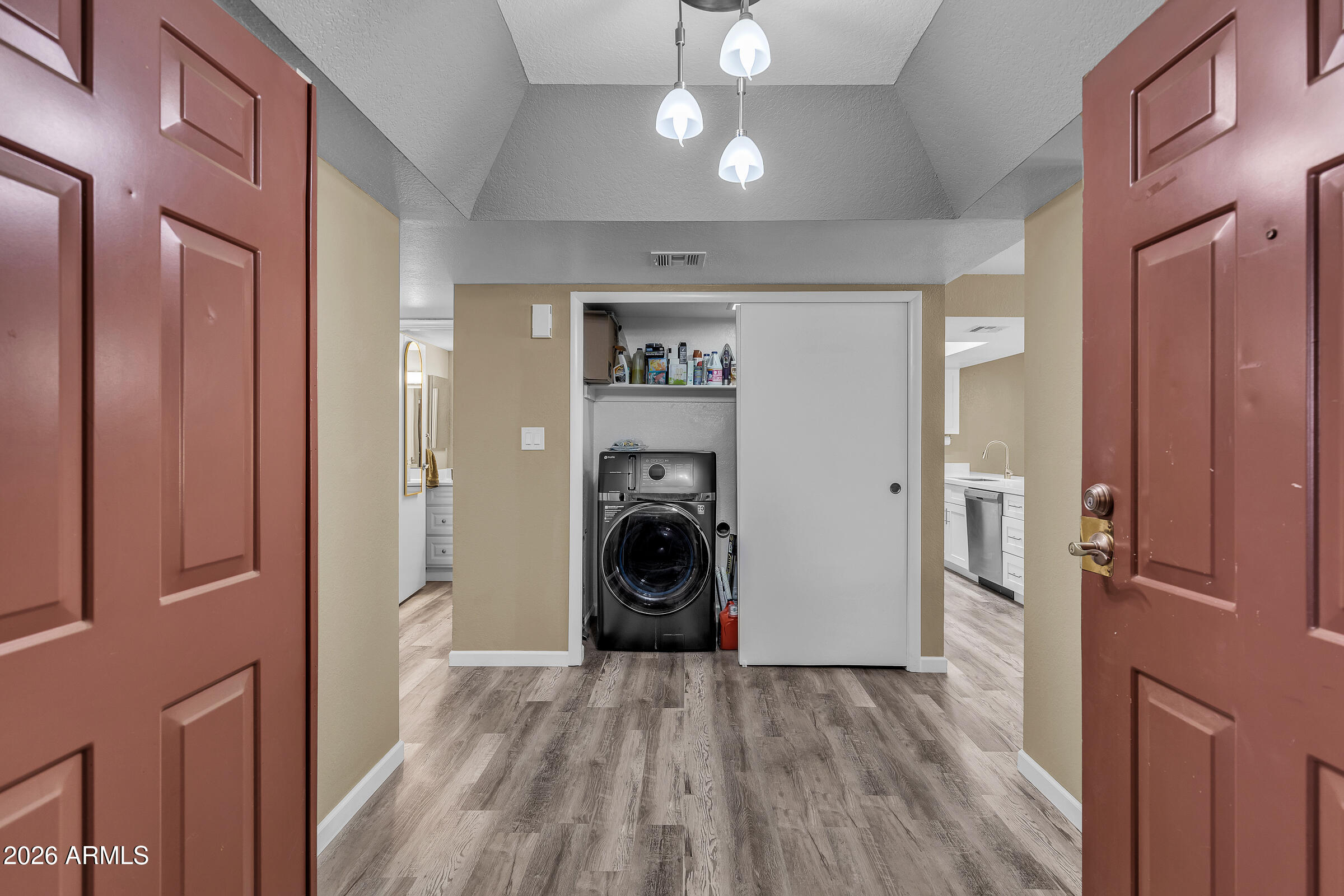 18811 N 19TH Avenue 1015, Phoenix, AZ 85027 — Photo 1 of 24