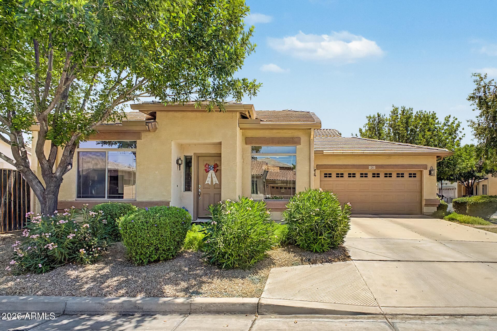1261 E WEATHERBY Way, Chandler, AZ 85286 — Photo 1 of 31