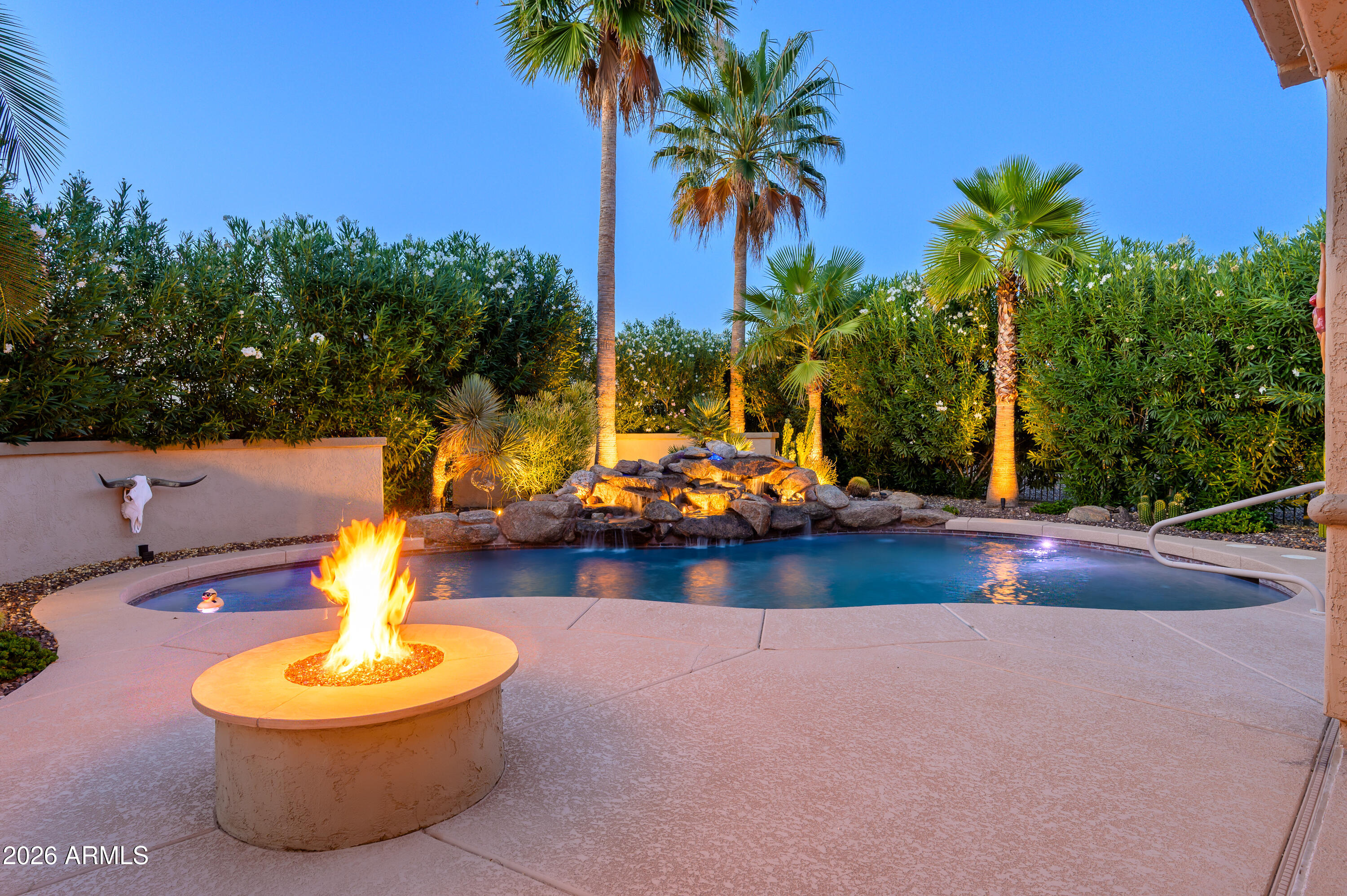 13040 W HUMMINGBIRD Terrace, Peoria, AZ 85383 — Photo 1 of 60