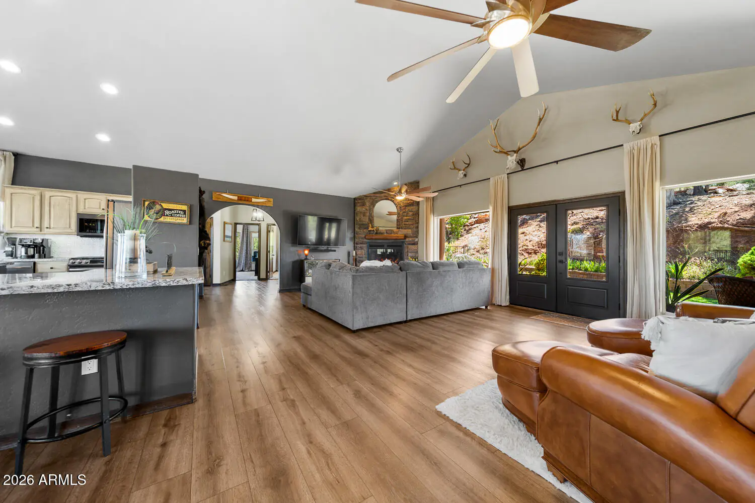 7056 Bustin Dutch Trail, Show Low, AZ 85901, photo 8 of 80