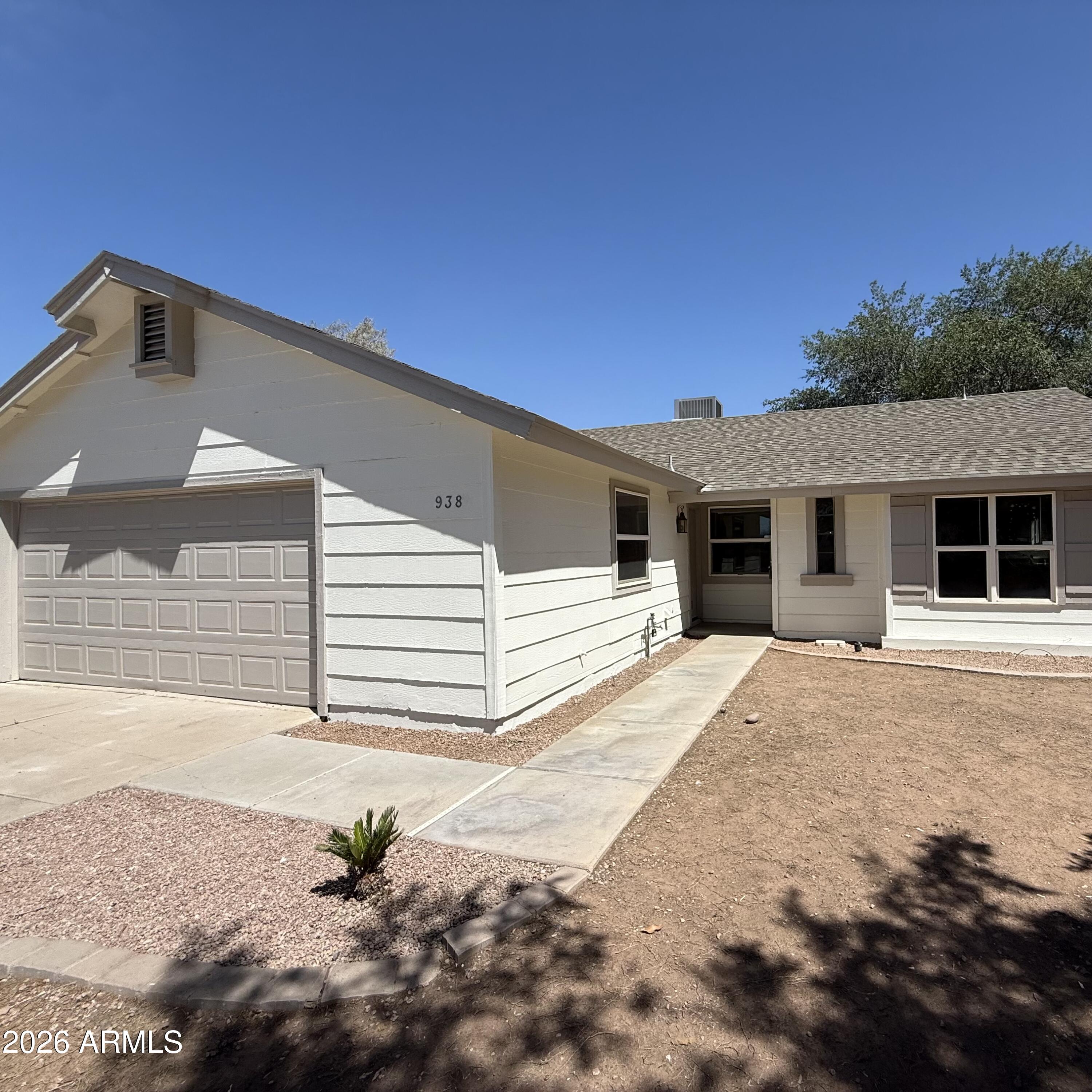 938 N EVERGREEN Court, Gilbert, AZ 85233 — Photo 1 of 10