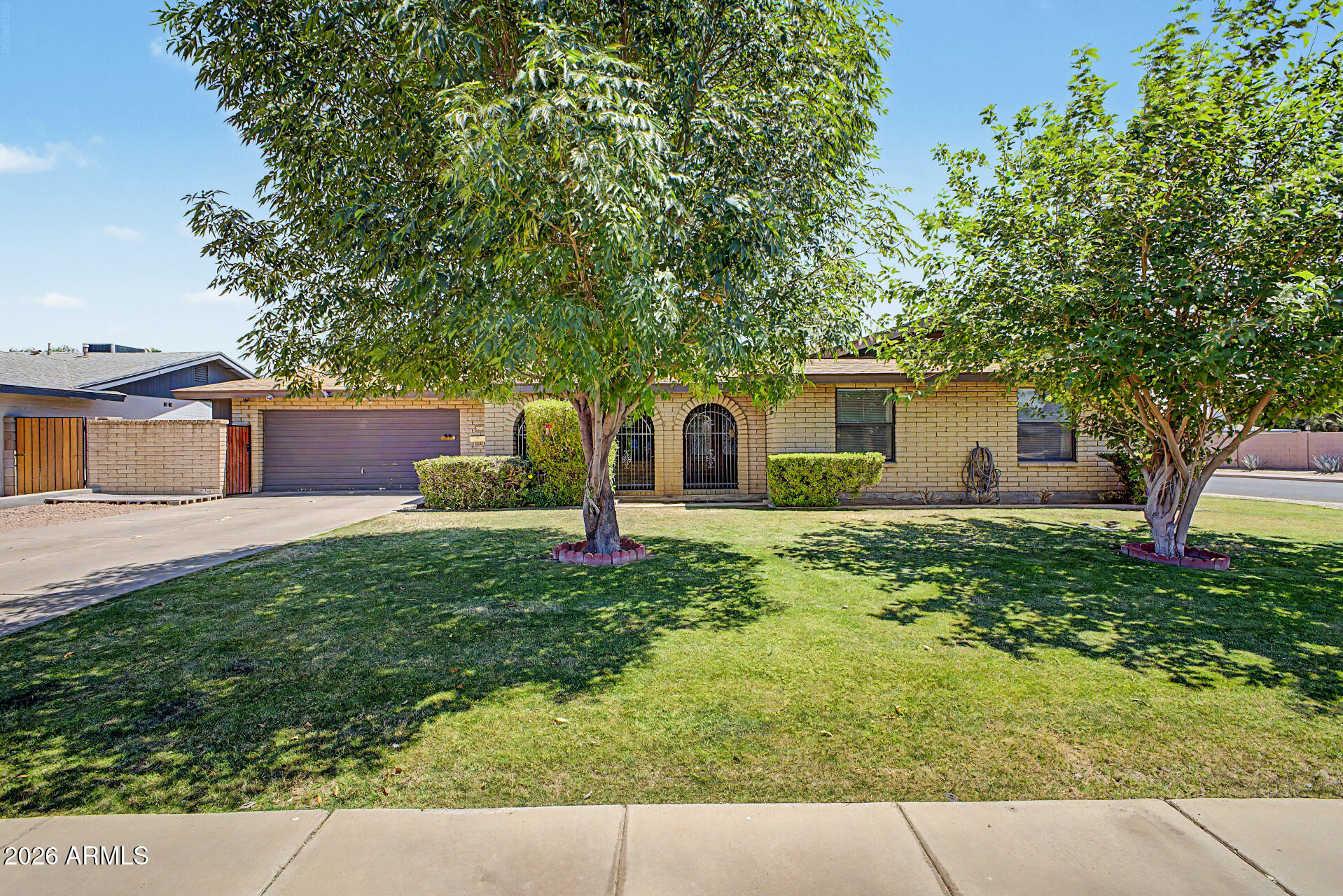 2403 E DEL RIO Drive, Tempe, AZ 85282 — Photo 1 of 57