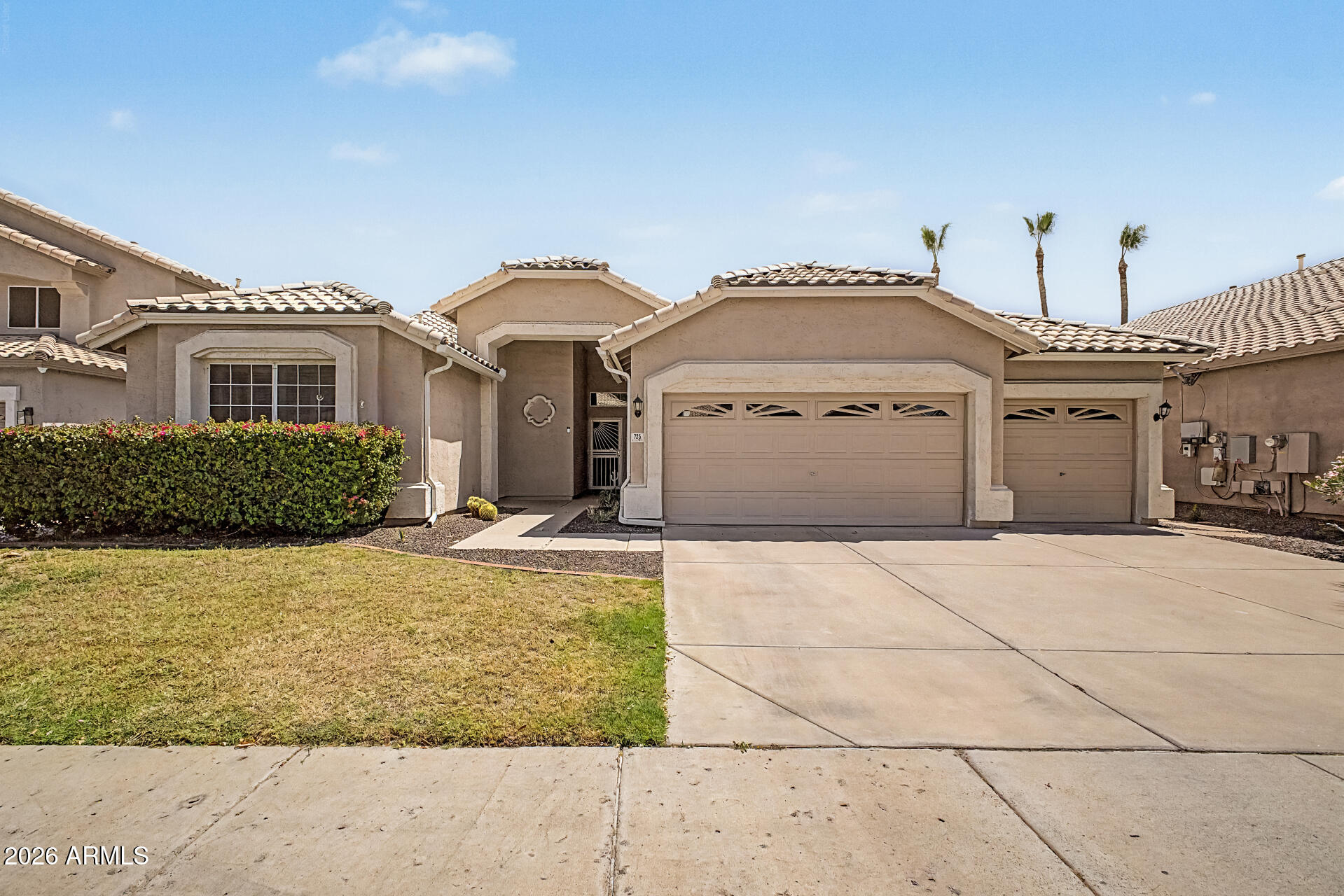 725 W BEVERLY Lane, Phoenix, AZ 85023 — Photo 1 of 43