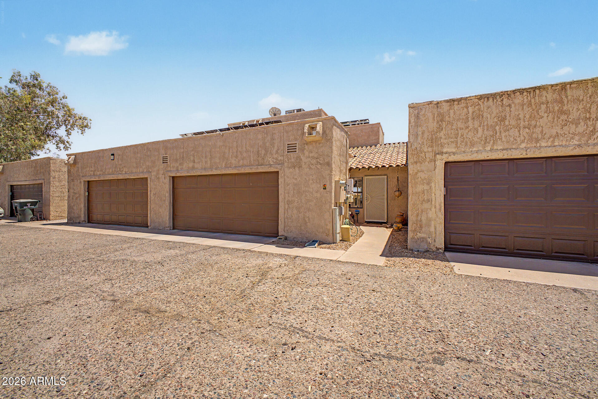1915 N AVENIDA DE PALMAS 5, Casa Grande, AZ 85122 — Photo 1 of 39