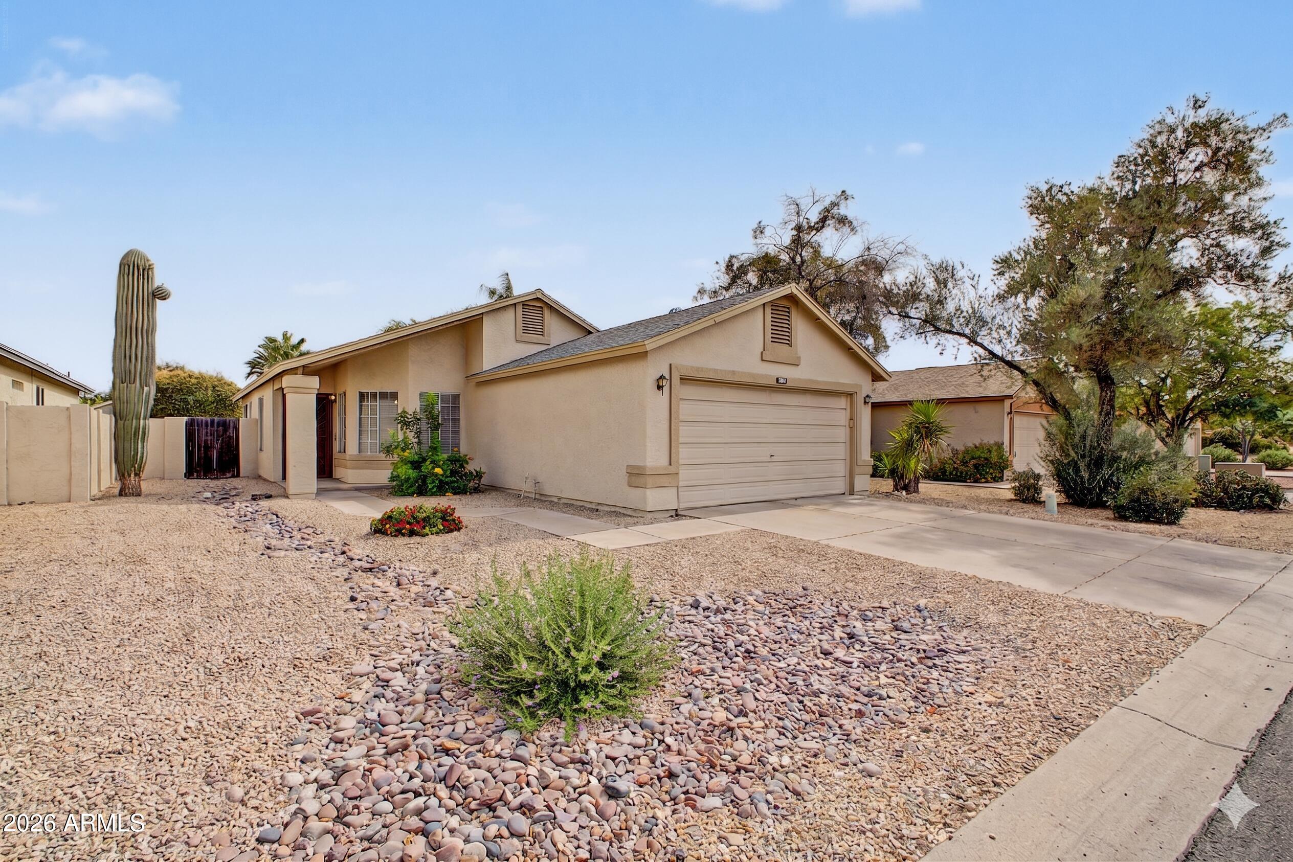 3109 E SIESTA Lane, Phoenix, AZ 85050 — Photo 1 of 24