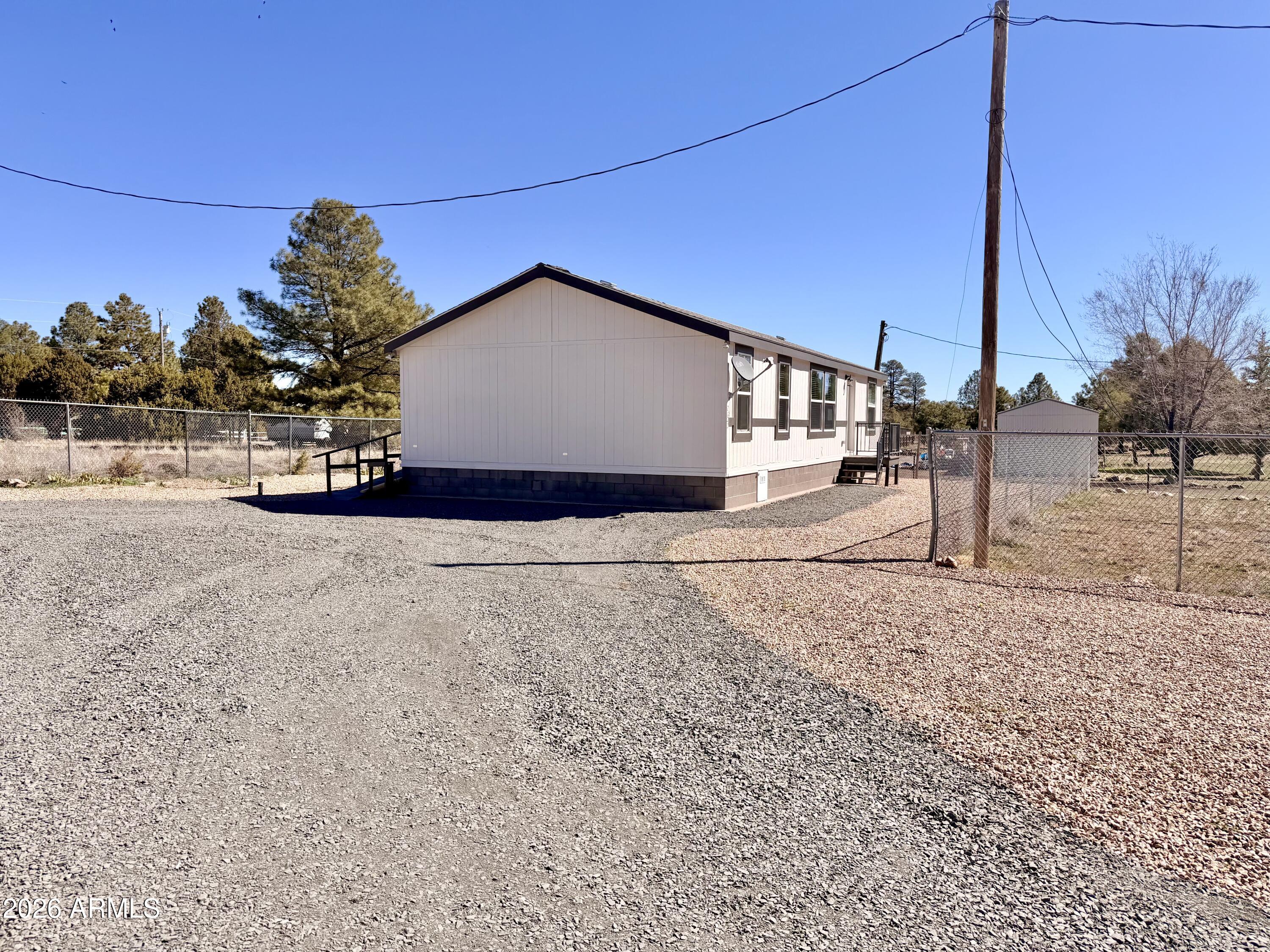 2122 MEADOW Lane, Overgaard, AZ 85933 — Photo 1 of 23