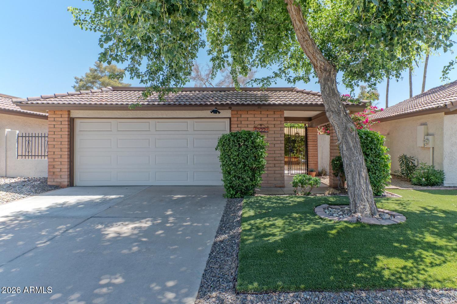 12221 S PAIUTE Street, Phoenix, AZ 85044 — Photo 1 of 38