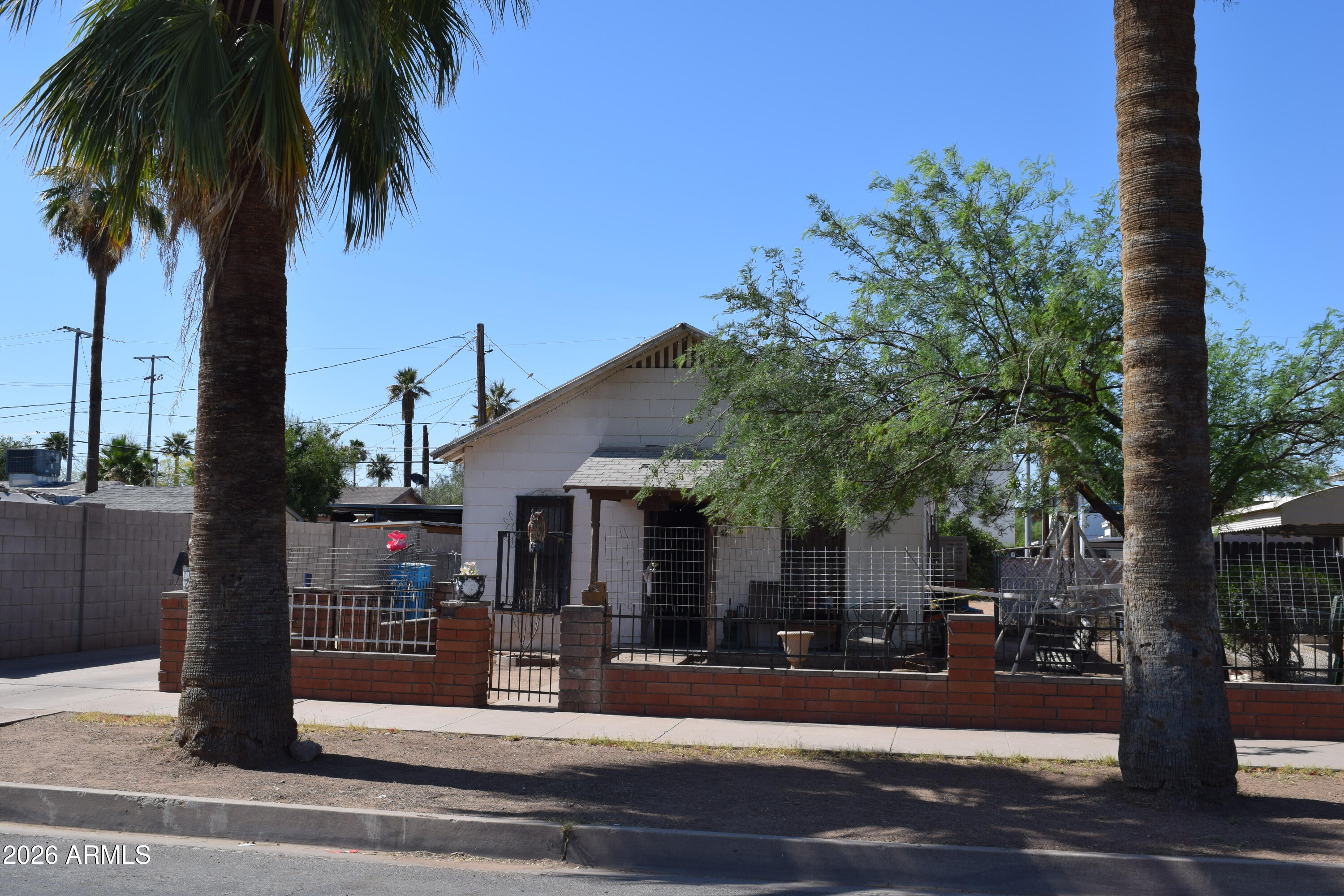 1021 E TAYLOR Street, Phoenix, AZ 85006 — Photo 1 of 10
