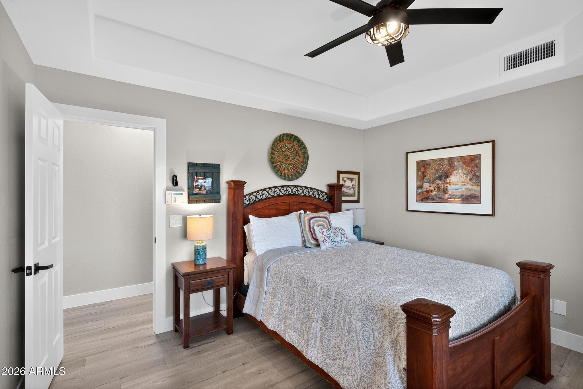 Thumbnail 24