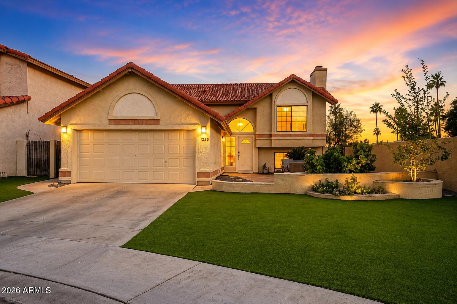 1255 W SEA SHELL Drive, Gilbert, AZ 85233 — Photo 1 of 27