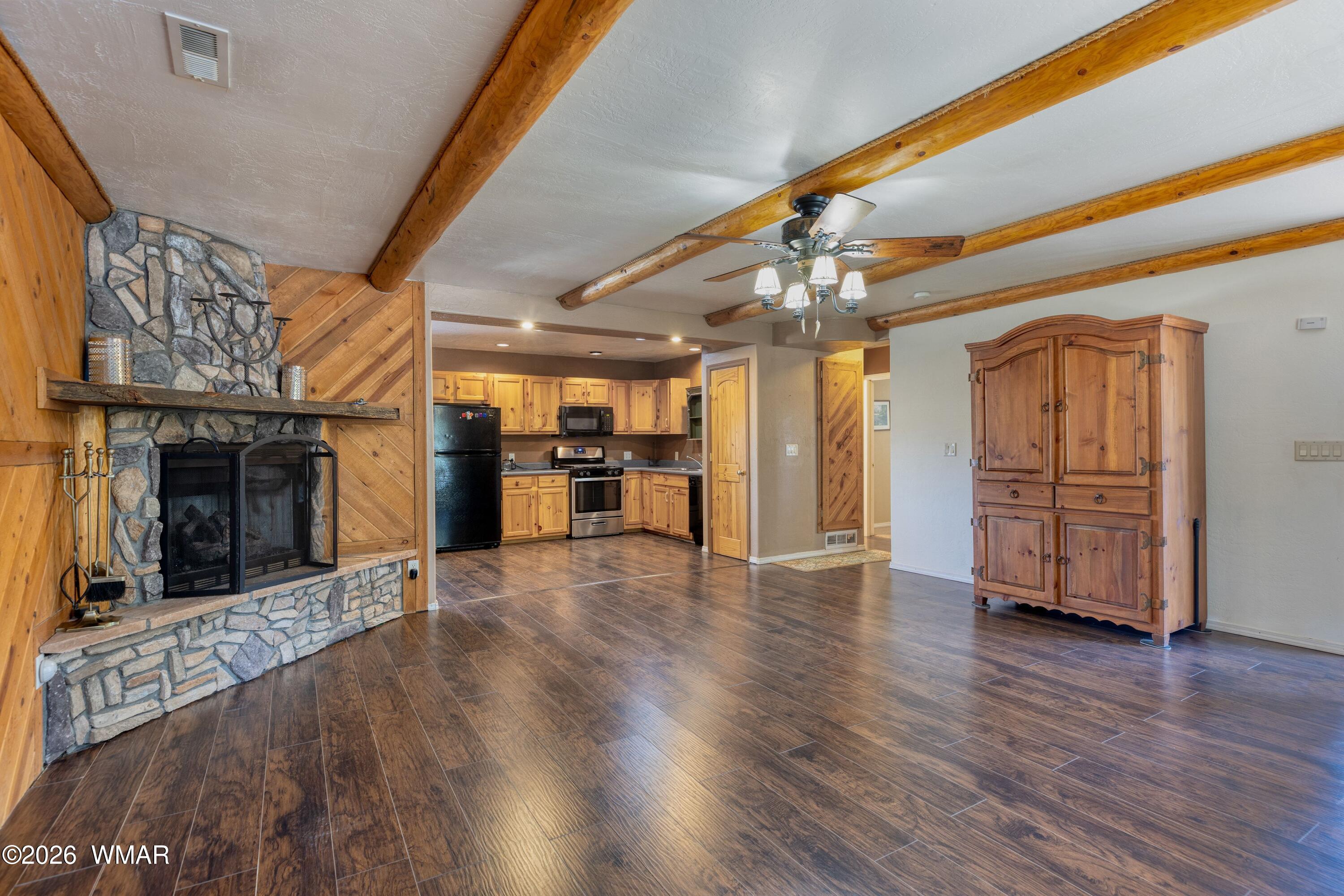 2722 Bain Trail, Overgaard, AZ 85933 — Photo 1 of 28