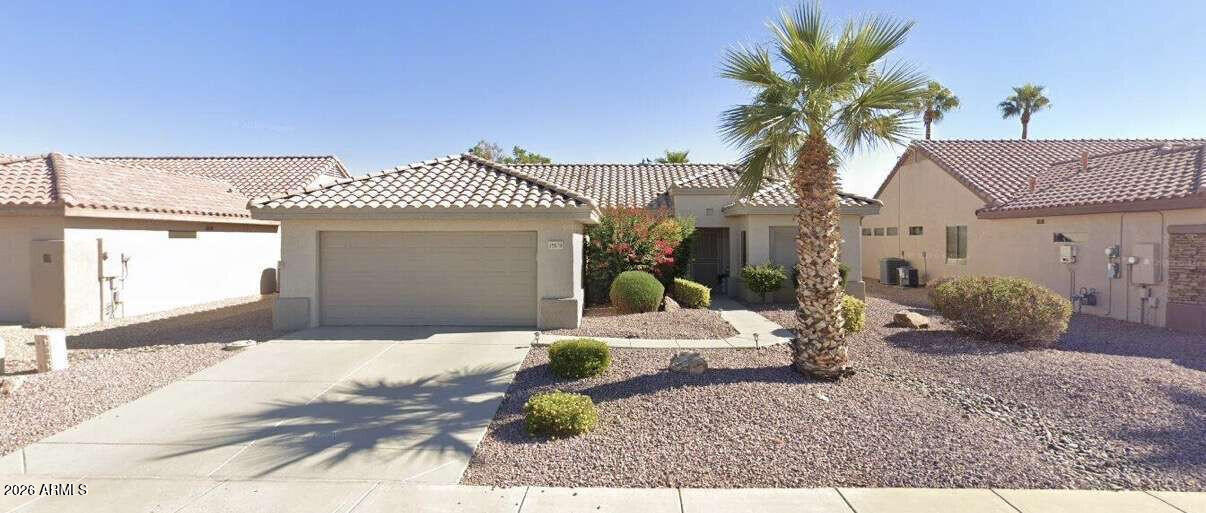 15879 W GRAND ISLE Way, Surprise, AZ 85374 — Photo 1 of 27
