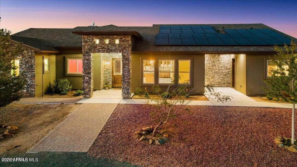 187 S ROAD 1, Chino Valley, AZ 86323 — Photo 1 of 52