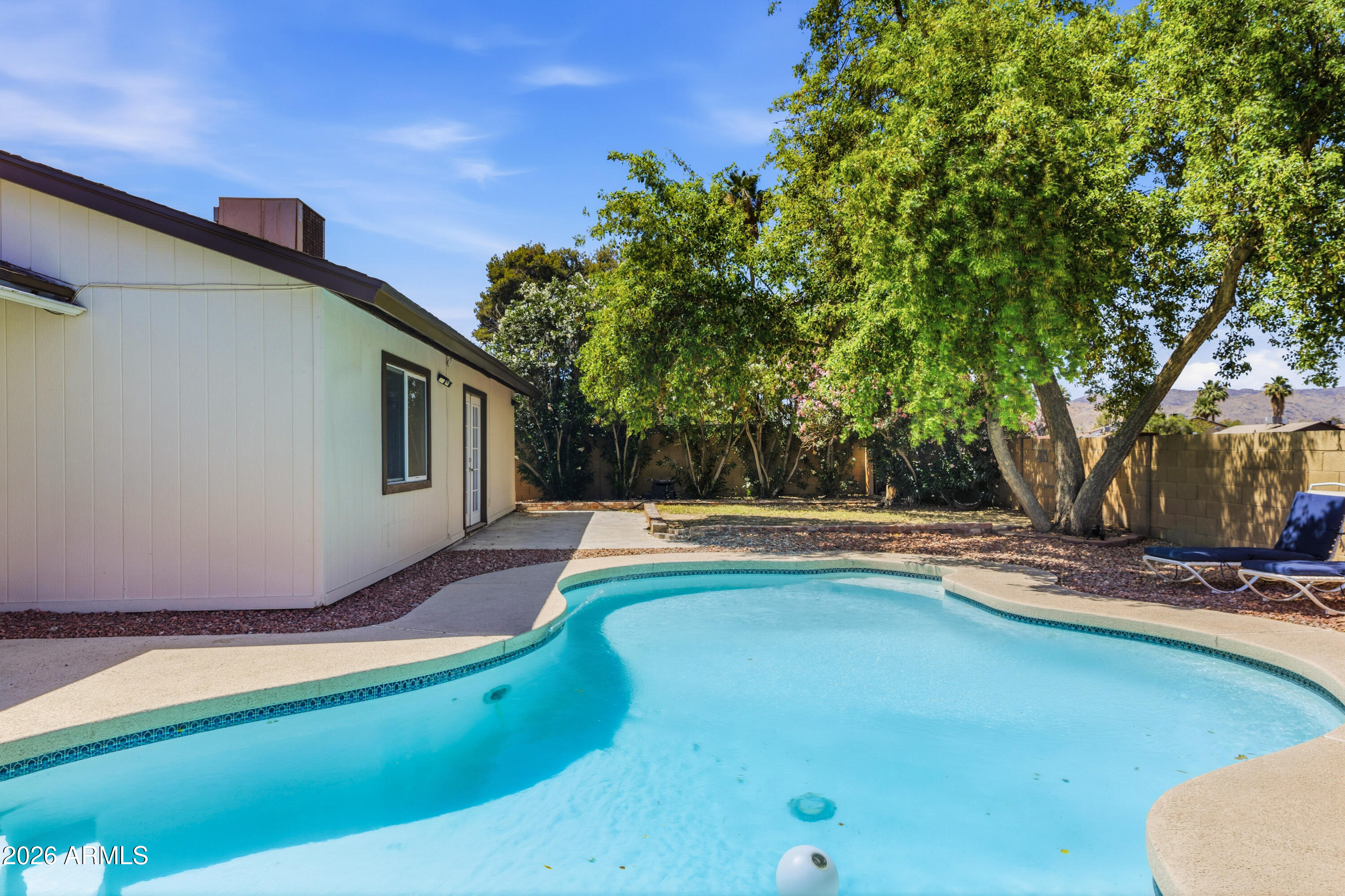 Thumbnail 26