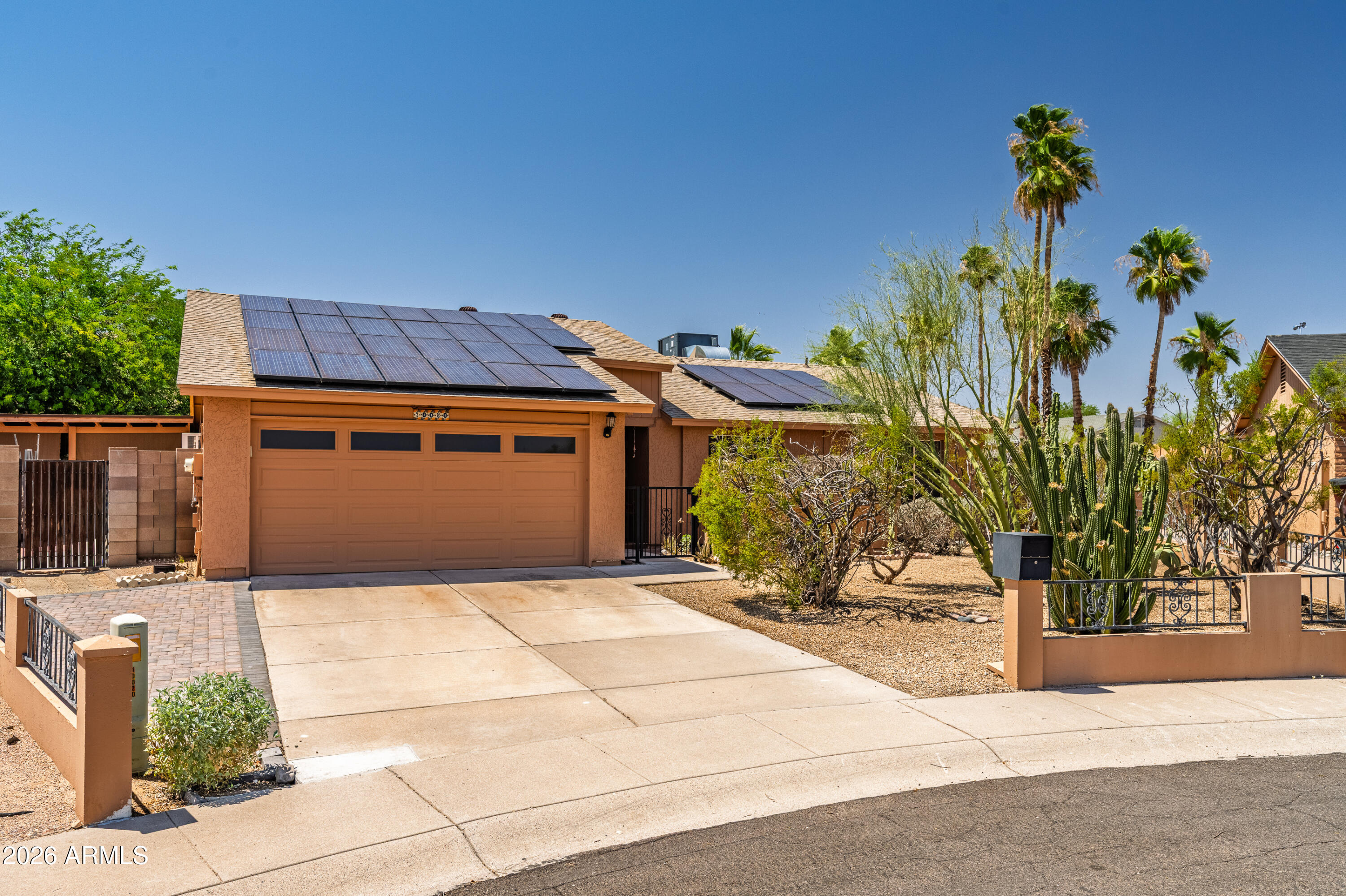 10020 S 46TH Place, Phoenix, AZ 85044 — Photo 1 of 41