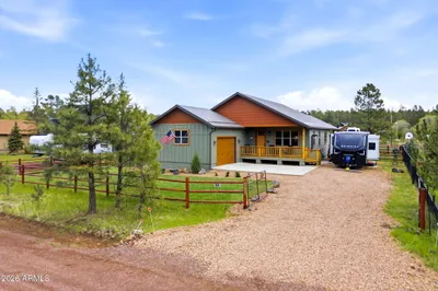 527 N Skylane Road, Pinetop, AZ 85935